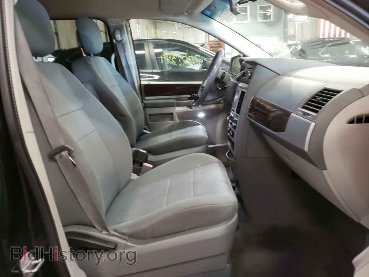 2010 CHRYSLER MINIVAN - VIN: 2A4RR5D18AR432057 - Фото 5