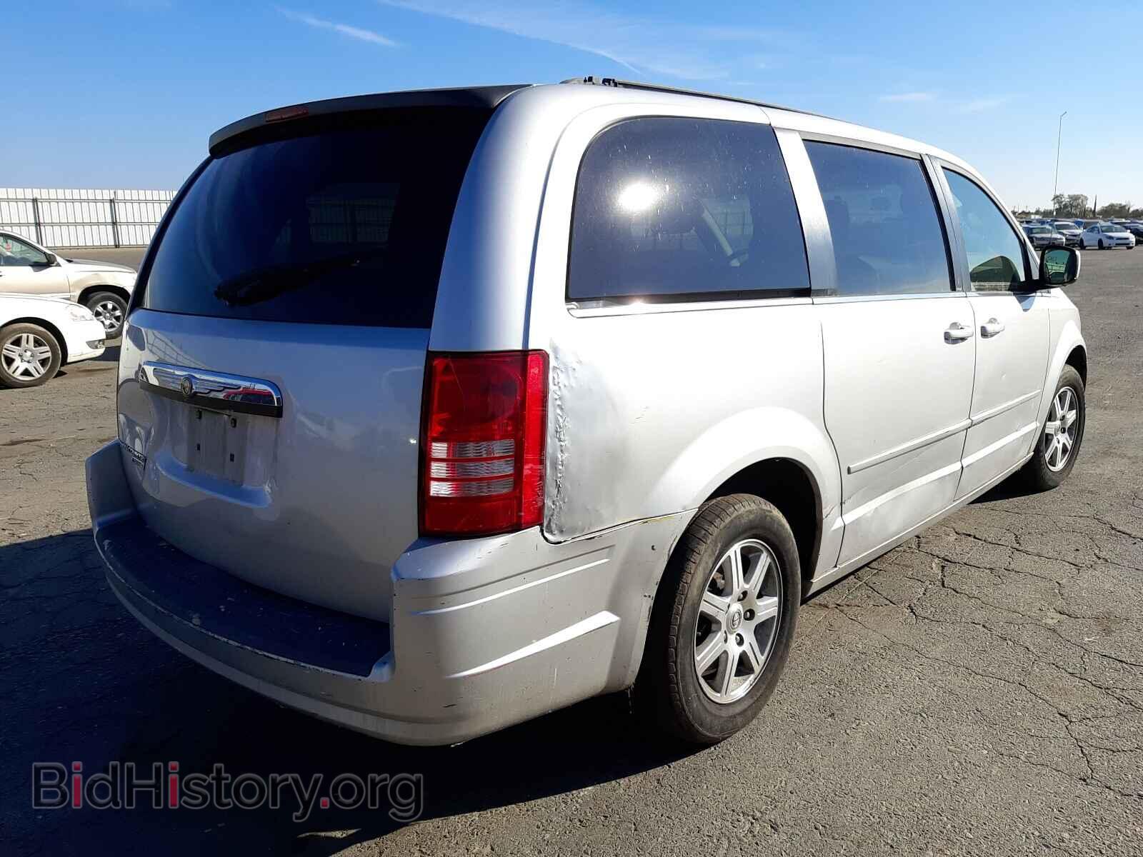 2008 CHRYSLER MINIVAN - VIN: 2A8HR54P78R656378 - Фото 4