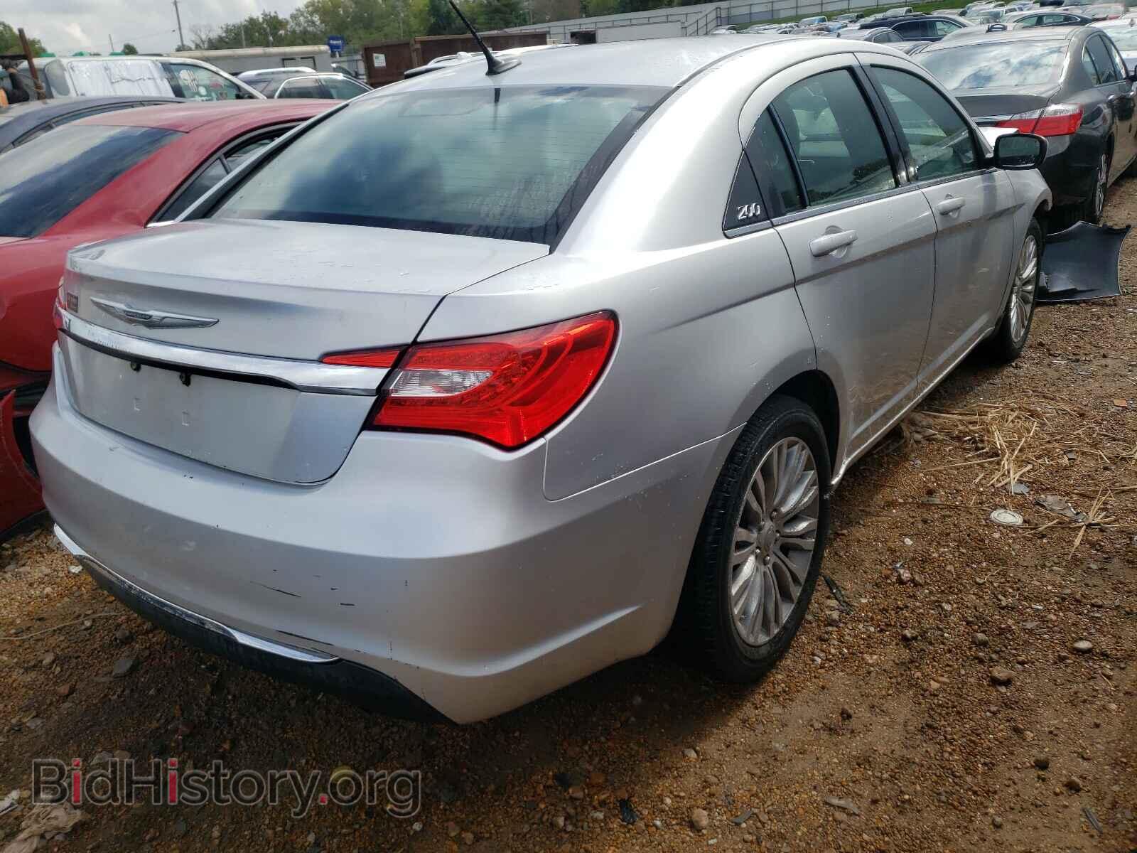 2012 CHRYSLER 200 - VIN: 1C3CCBAB8CN100830 - Фото 4