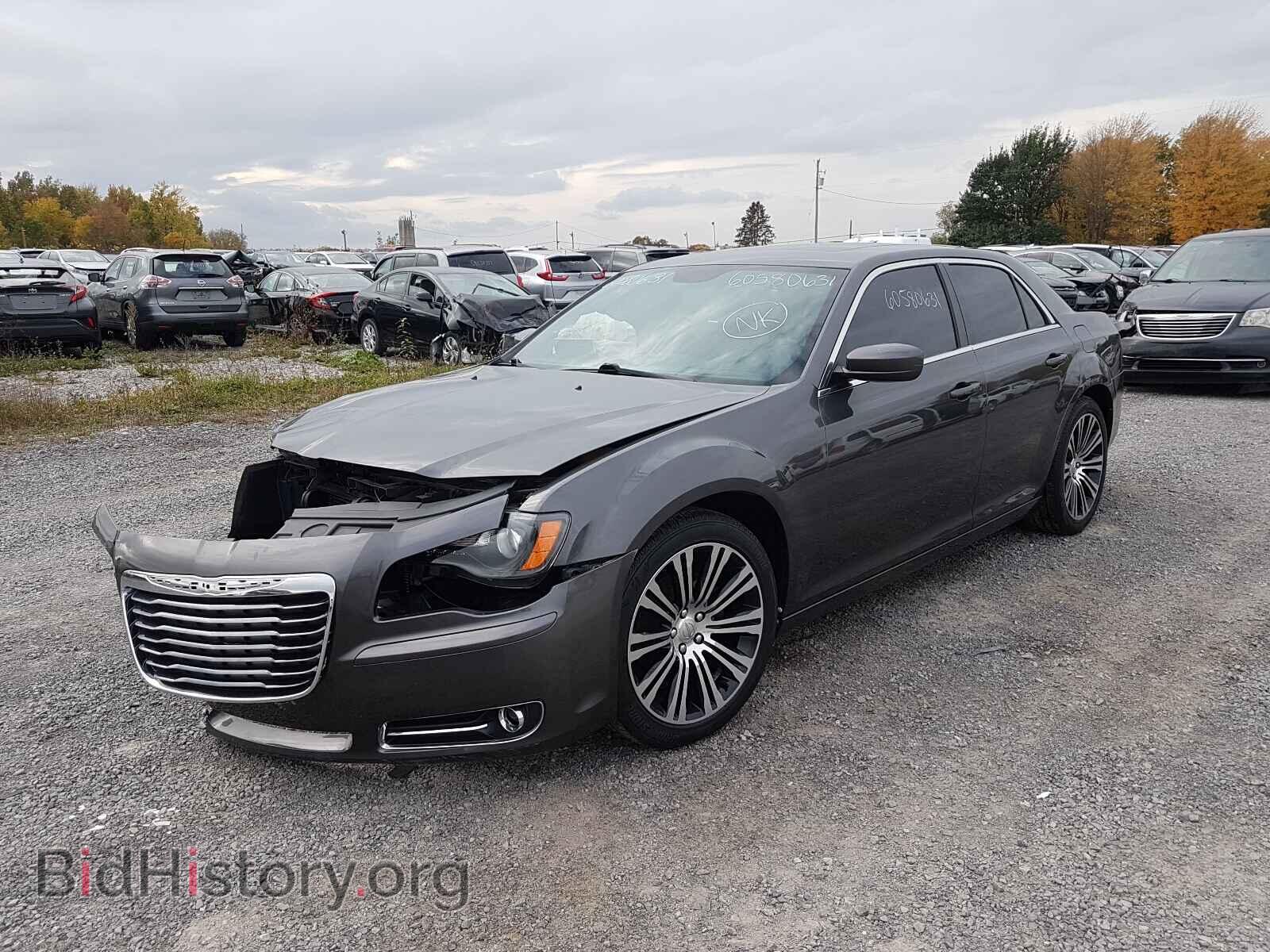 2013 CHRYSLER 300 - VIN: 2C3CCABG9DH718317 - Фото 2