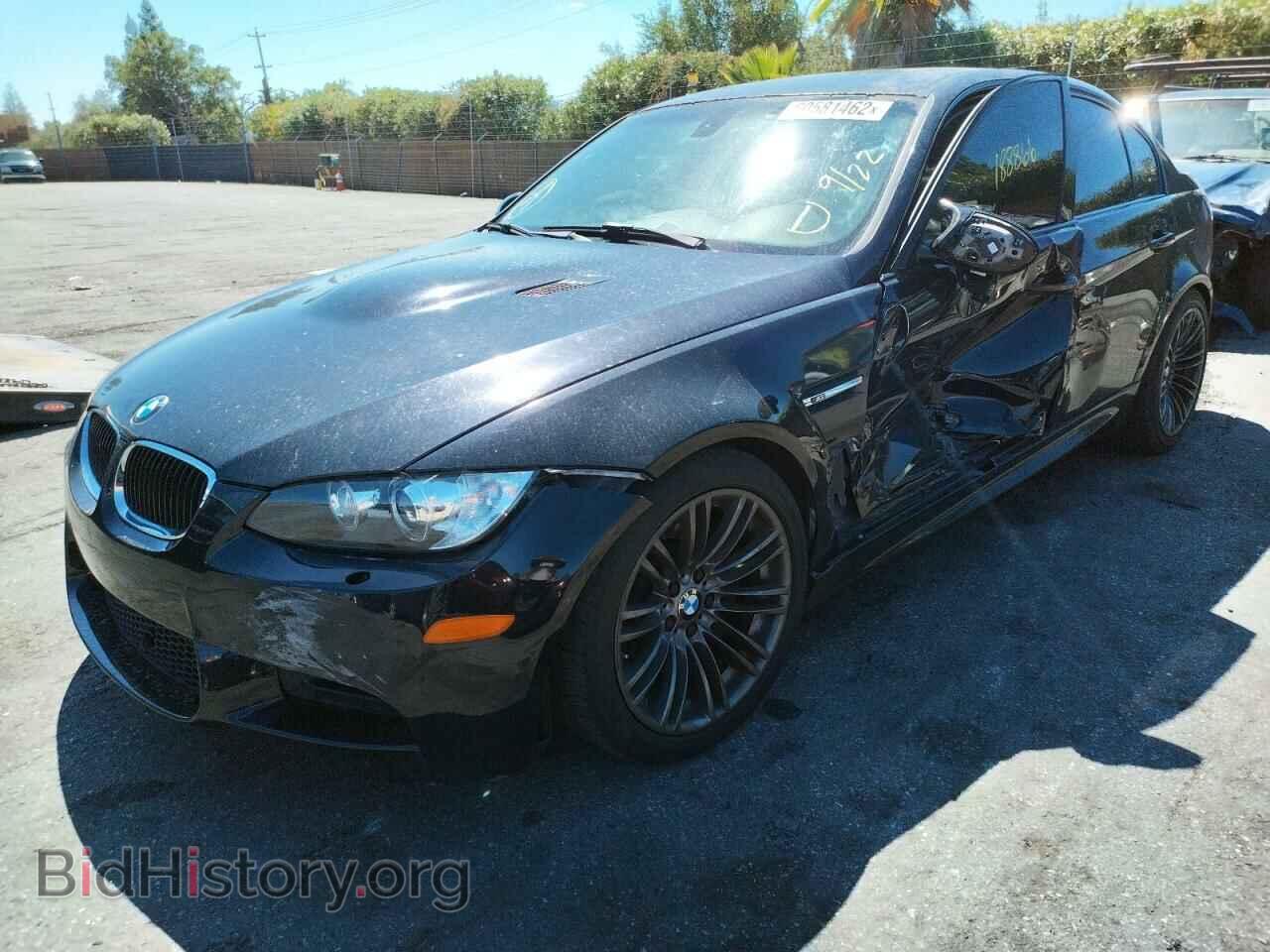 2011 BMW M3 - VIN: WBSPM9C51BE203346 - Фото 2