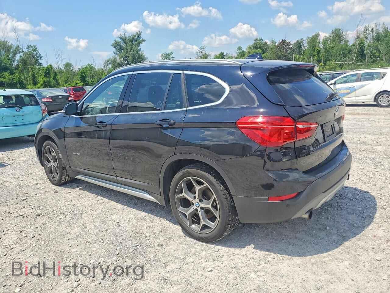 2017 BMW X1 - VIN: WBXHT3C39H5F76434 - Фото 2
