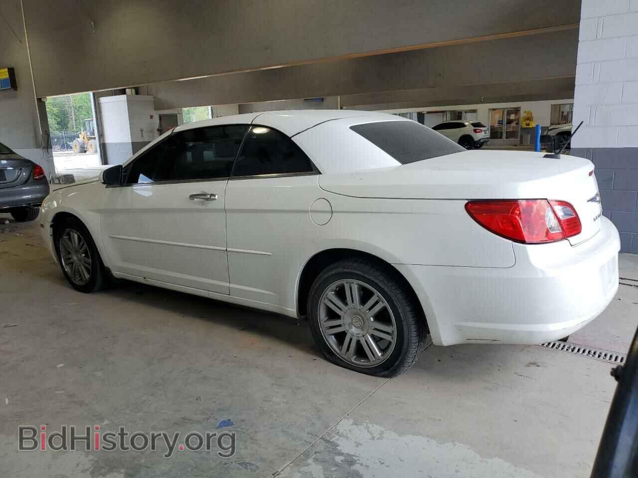 2008 CHRYSLER SEBRING - VIN: 1C3LC65M48N189256 - Фото 2