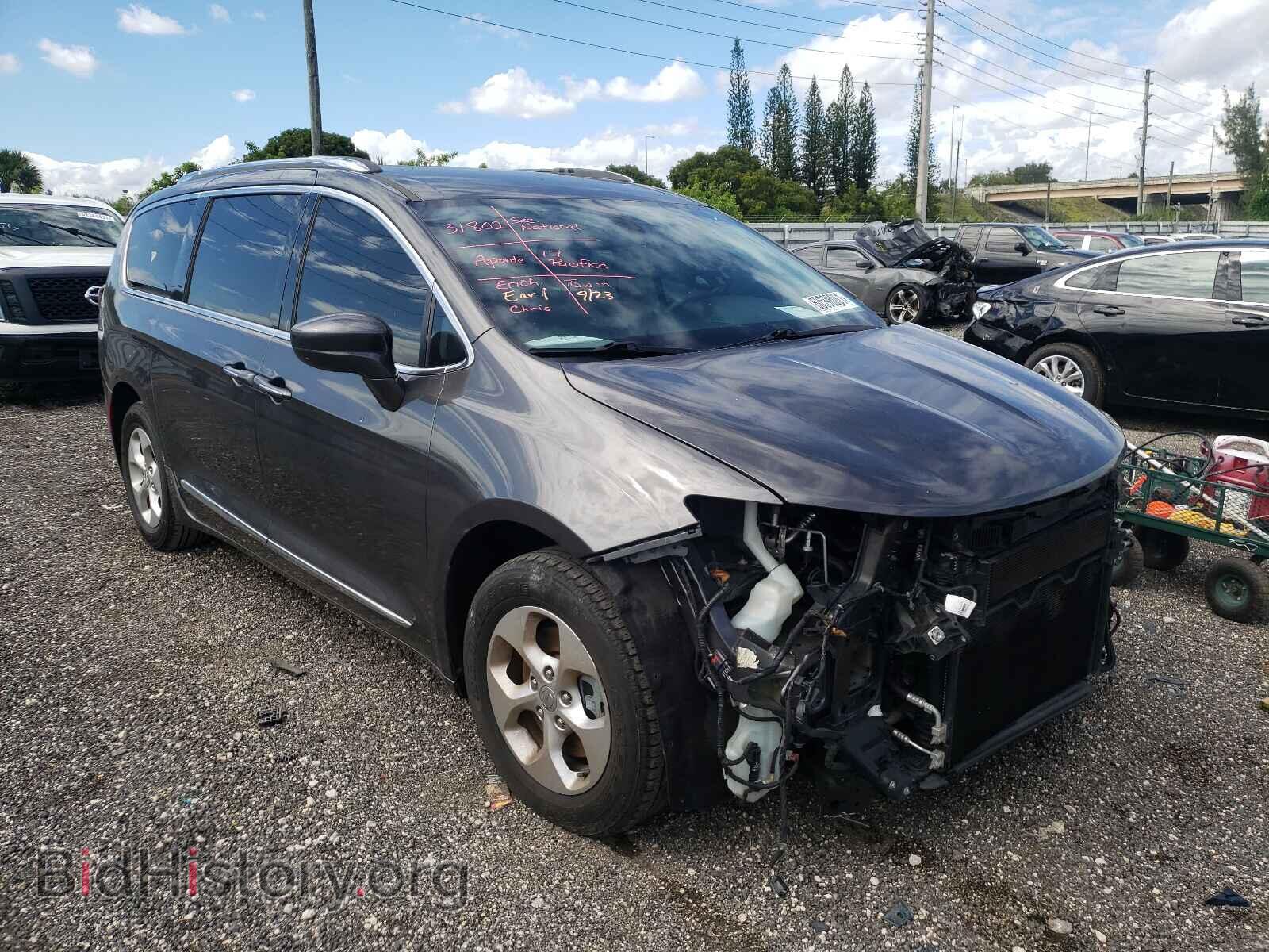 Фотография 2C4RC1EG2HR804263 - CHRYSLER PACIFICA 2017