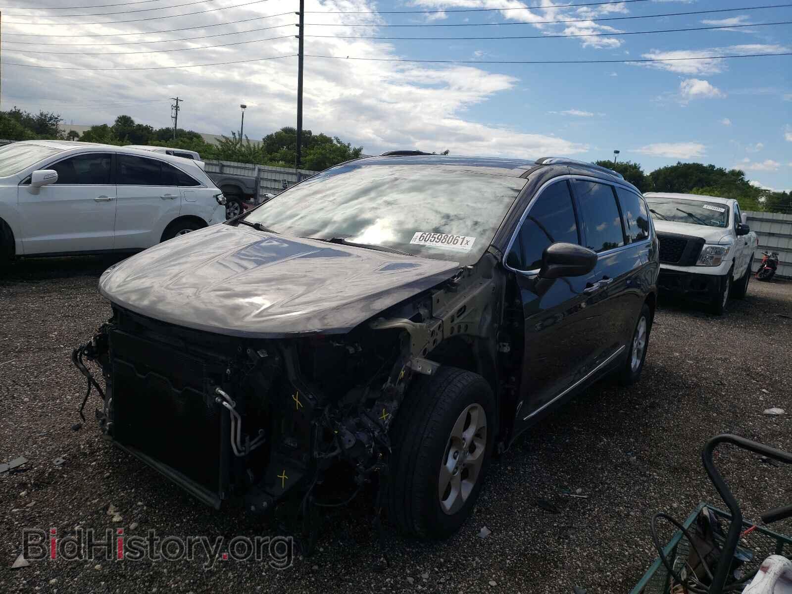 2017 CHRYSLER PACIFICA - VIN: 2C4RC1EG2HR804263 - Photo 2