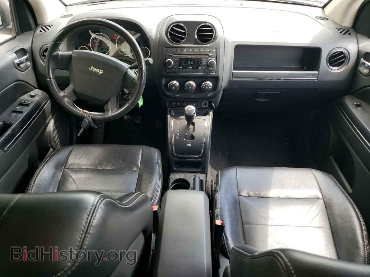 2010 JEEP COMPASS - VIN: 1J4NF5FB8AD581567 - Фото 8