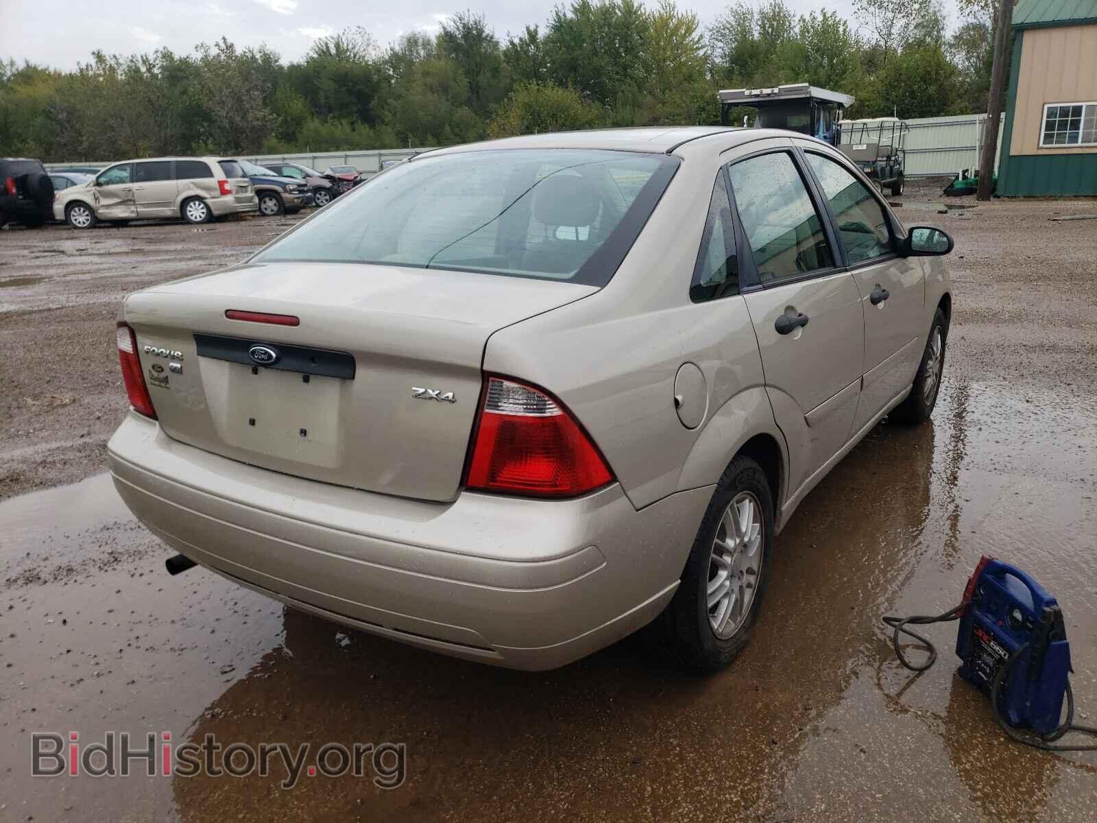 2006 FORD FOCUS - VIN: 1FAFP34NX6W167457 - Фото 4
