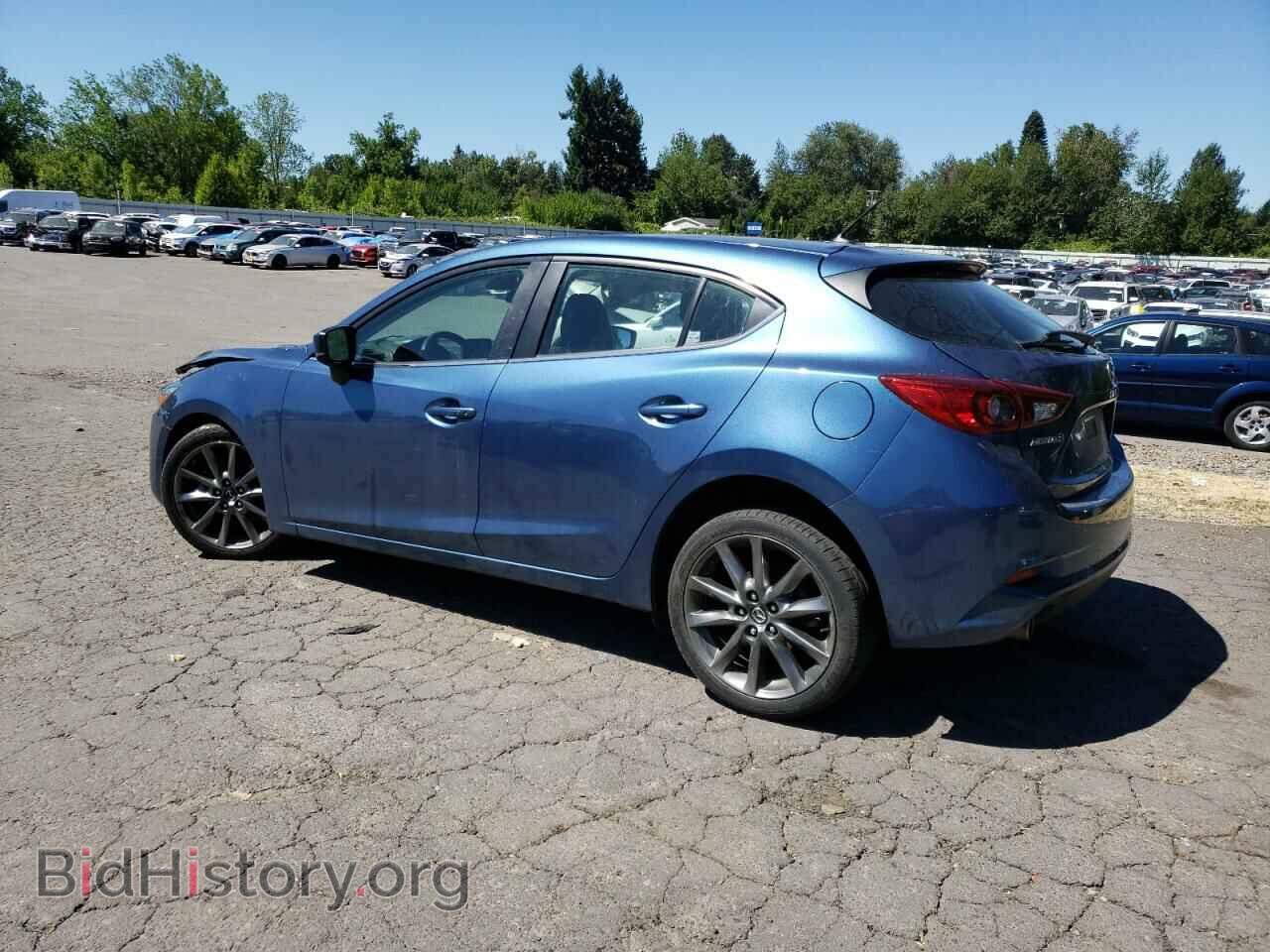 2018 MAZDA 3 - VIN: 3MZBN1L38JM271860 - Фото 2