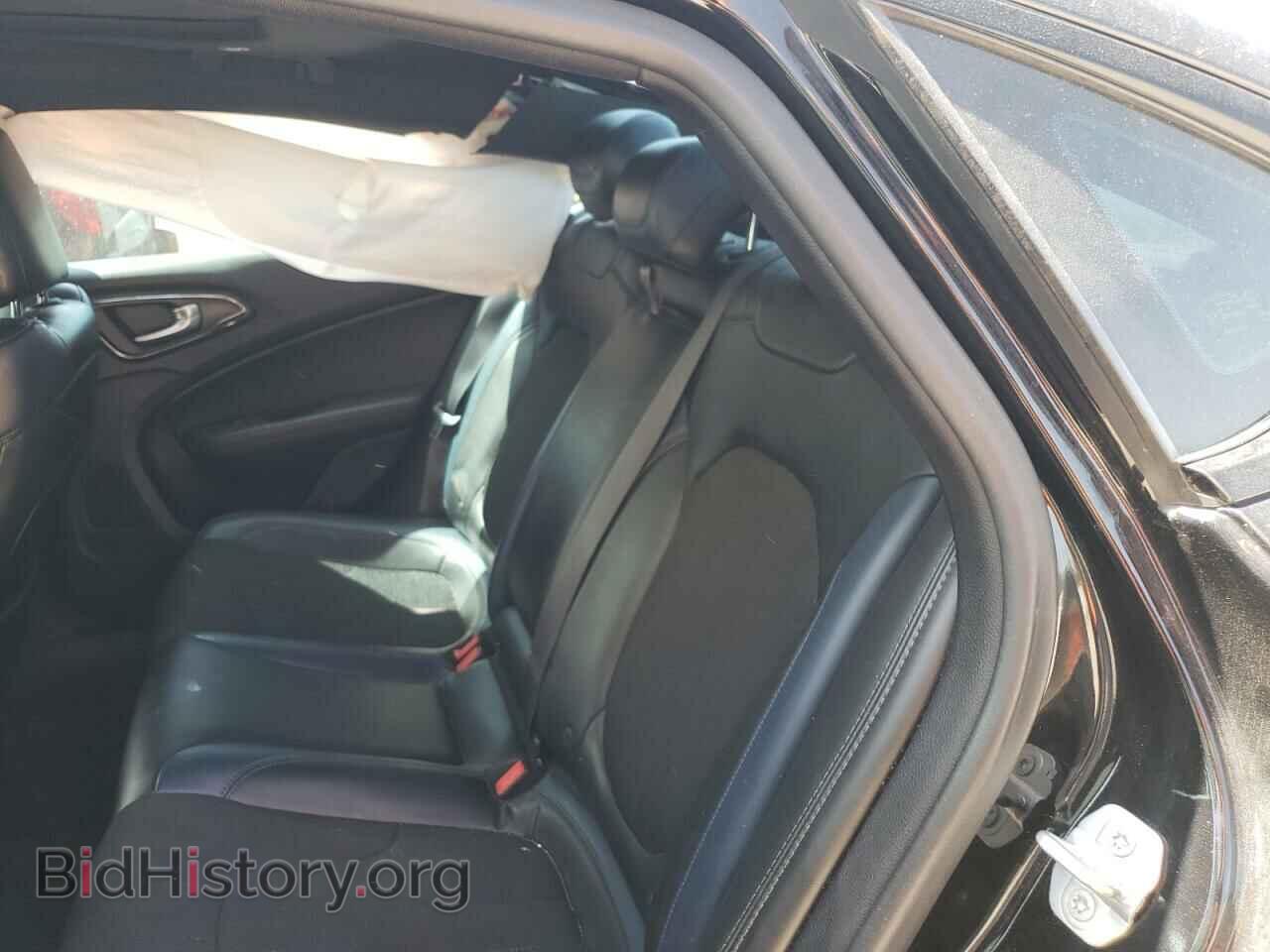 2016 CHRYSLER 200 - VIN: 1C3CCCBB5GN112332 - Фото 10