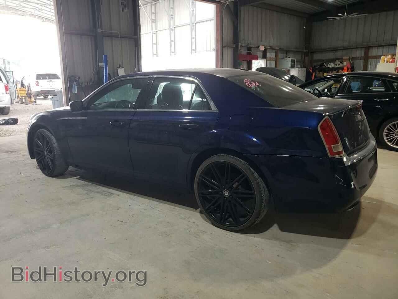 2014 CHRYSLER 300 - VIN: 2C3CCAAG2EH380438 - Фото 2