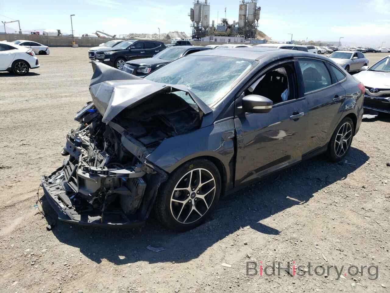 Photo 1FADP3H2XJL260626 - FORD FOCUS 2018