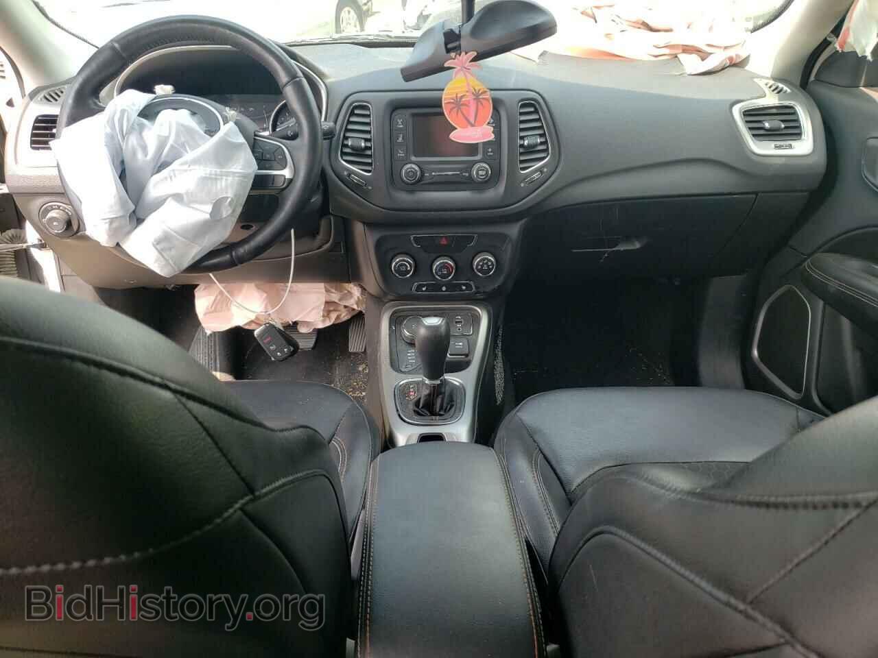 2018 JEEP COMPASS - VIN: 3C4NJDBB1JT418595 - Фото 8