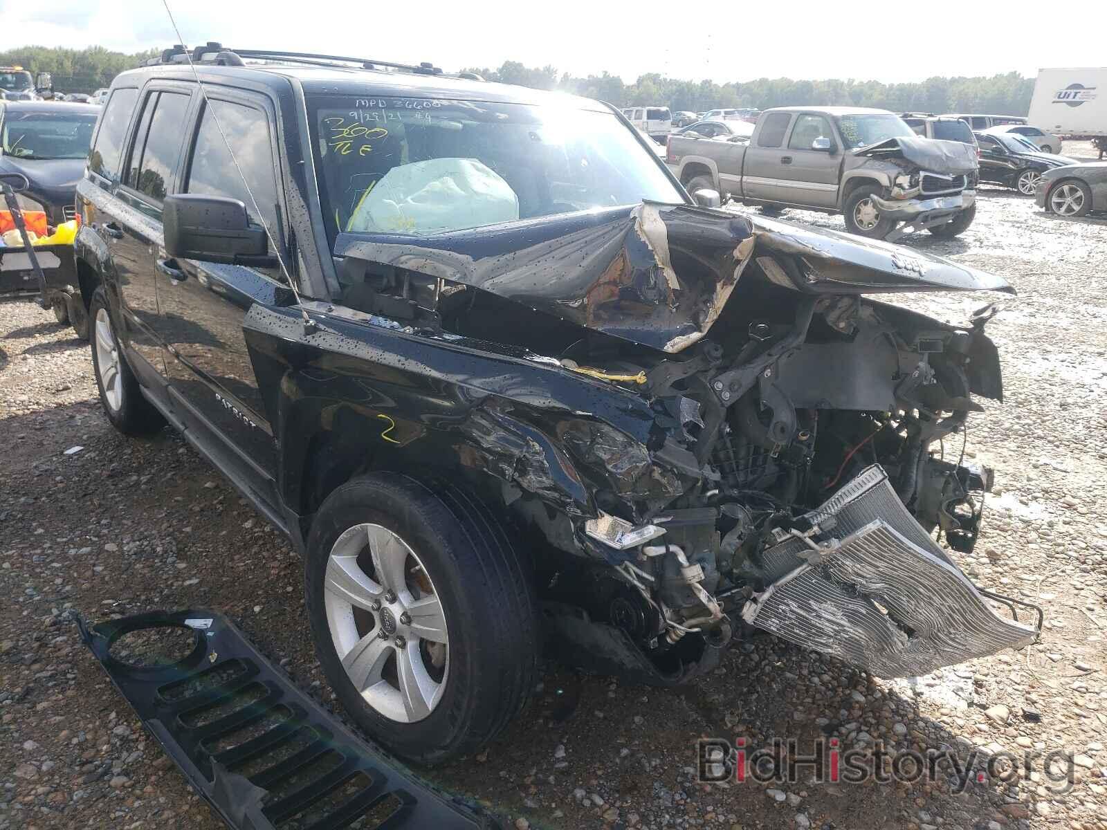 Фотография 1J4NT4GB3BD109666 - JEEP PATRIOT 2011