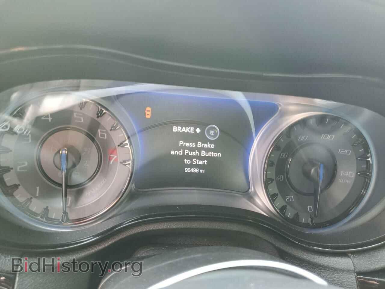 2018 CHRYSLER 300 - VIN: 2C3CCABG2JH296144 - Фото 9