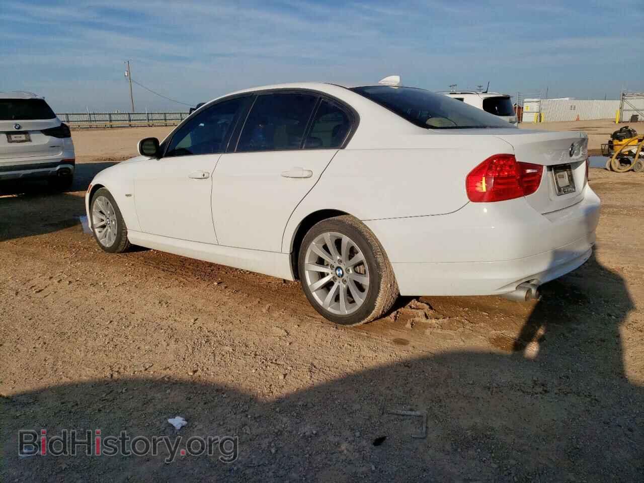 2011 BMW 3 SERIES - VIN: WBAPH5C57BA447804 - Фото 2