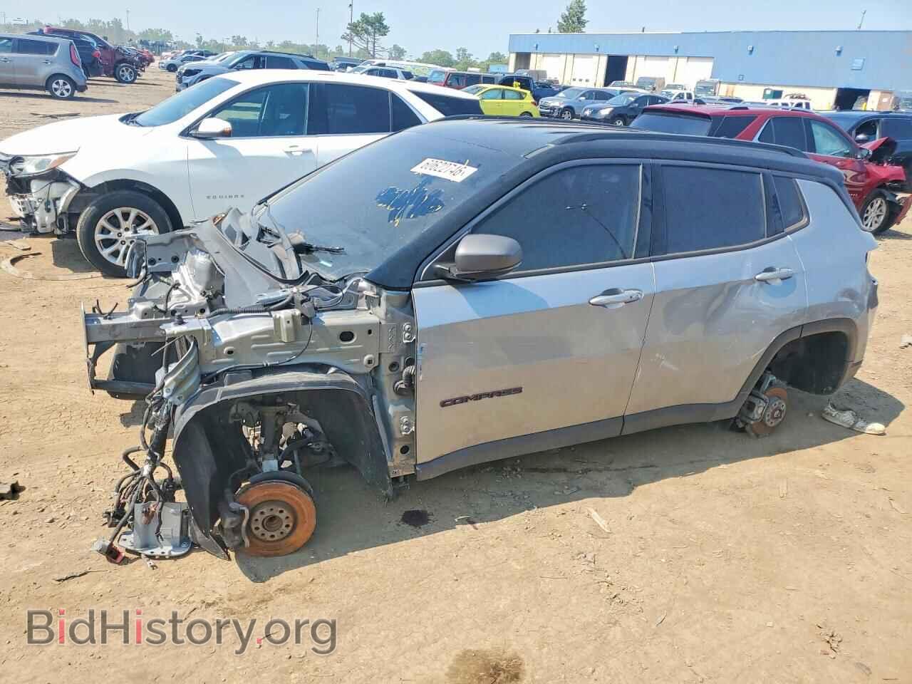 Фотография 3C4NJDDB4HT624873 - JEEP COMPASS 2017
