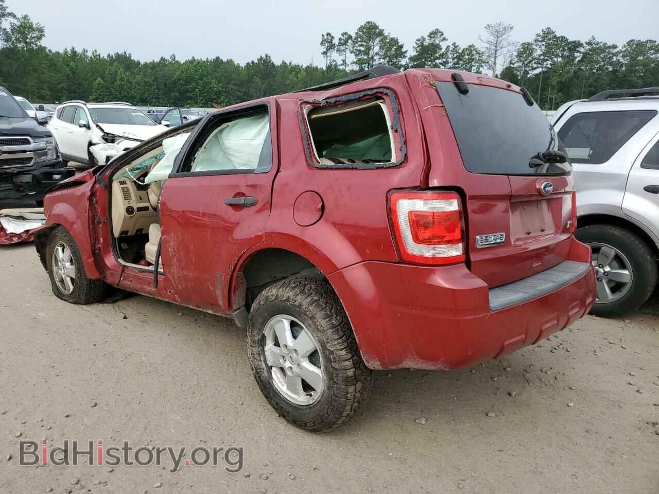 2011 FORD ESCAPE - VIN: 1FMCU9DG3BKC39204 - Фото 2