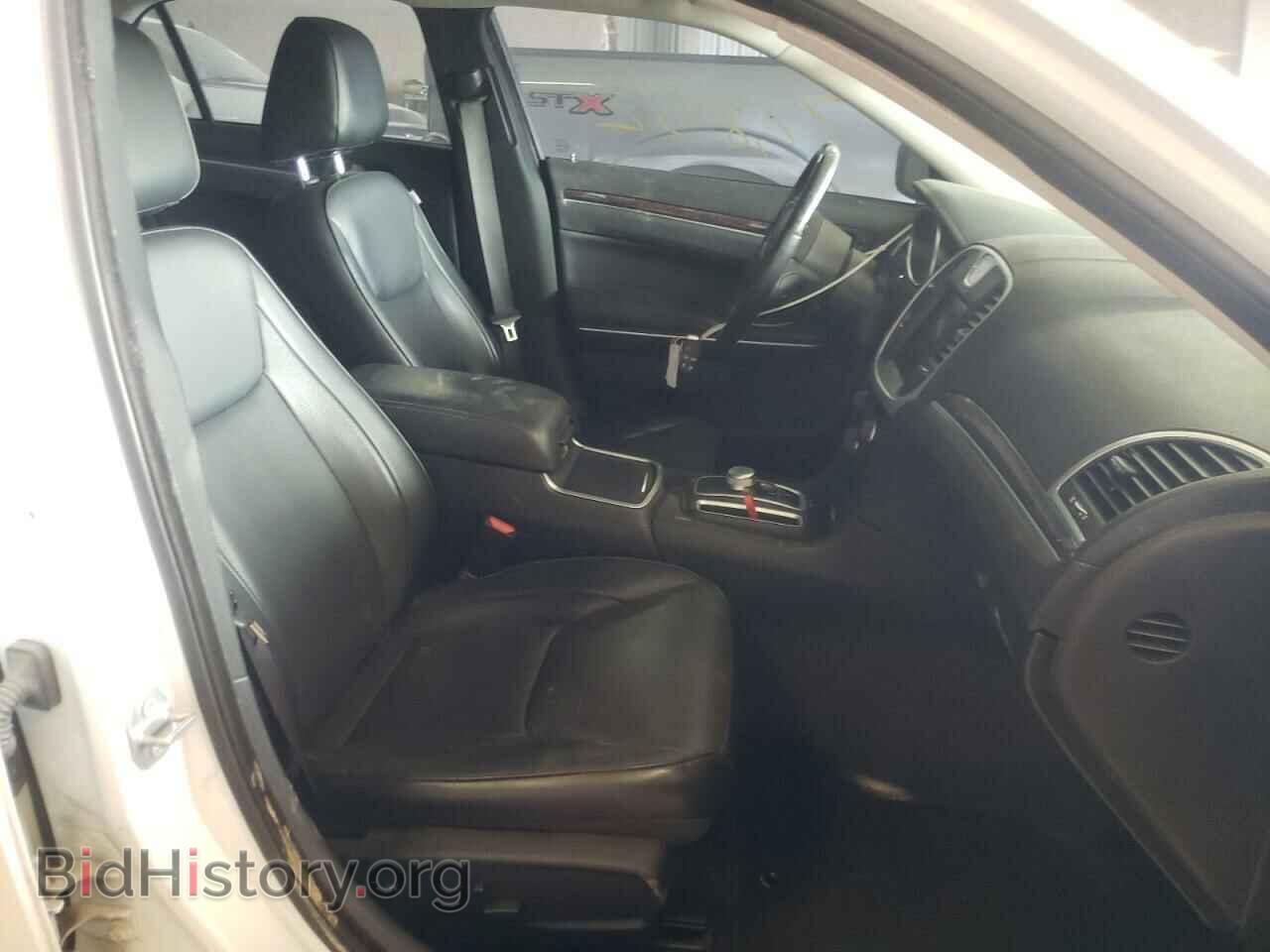 2019 CHRYSLER 300 - VIN: 2C3CCAEG3KH536377 - Фото 5