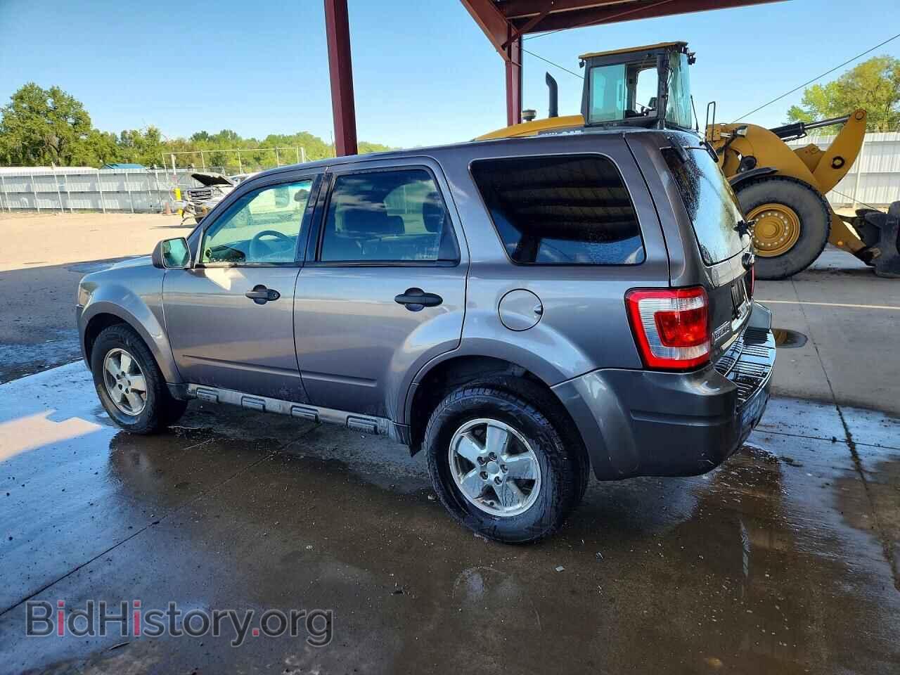 2010 FORD ESCAPE - VIN: 1FMCU0C70AKC82958 - Фото 2