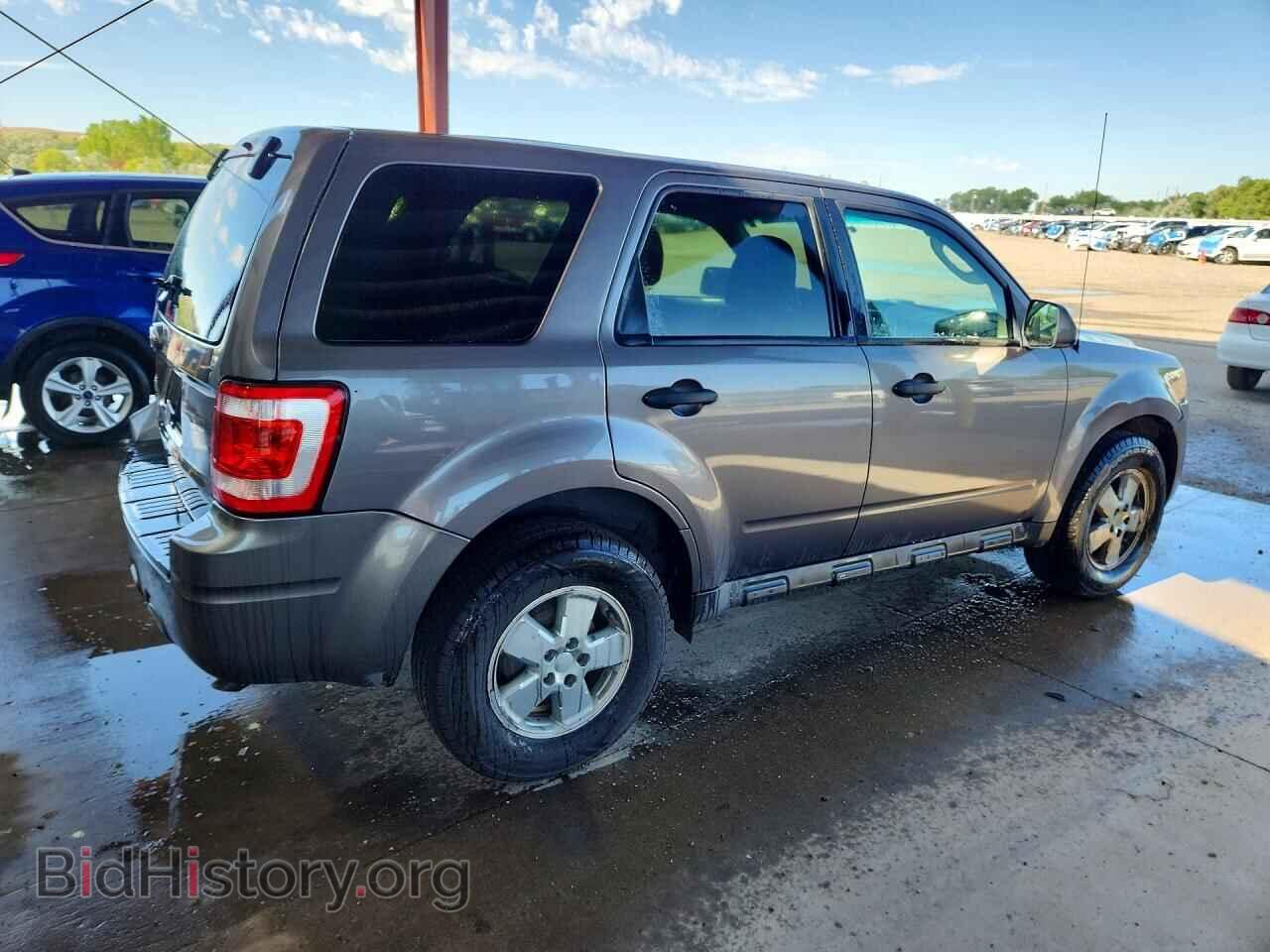 2010 FORD ESCAPE - VIN: 1FMCU0C70AKC82958 - Фото 3