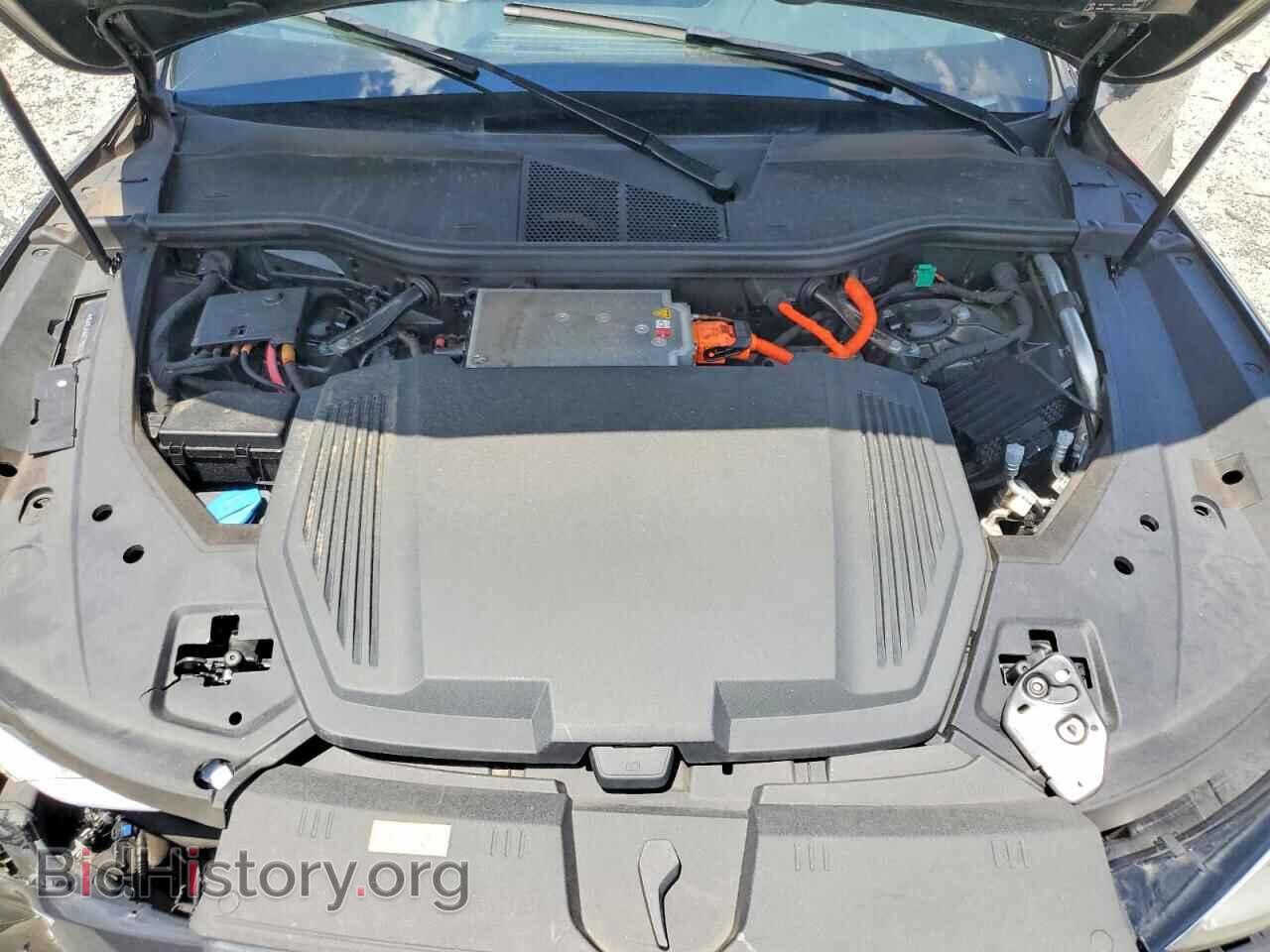 2019 AUDI E-TRON - VIN: WA1LAAGE7KB024783 - Photo 11