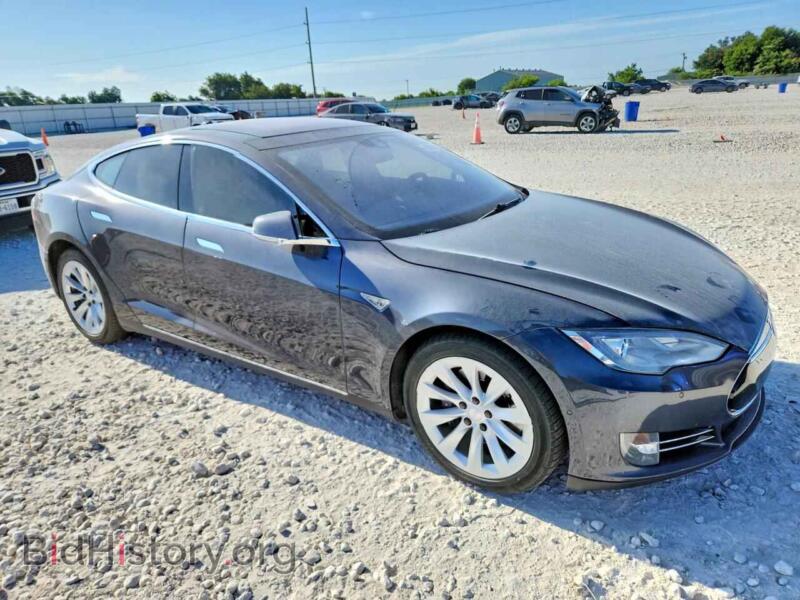 2015 Tesla MODEL S (VIN 5YJSA1E27FF112486) — фото 4 из 12