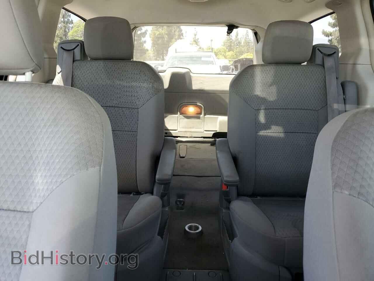 2008 CHRYSLER MINIVAN - VIN: 2A8HR54P48R814949 - Фото 10