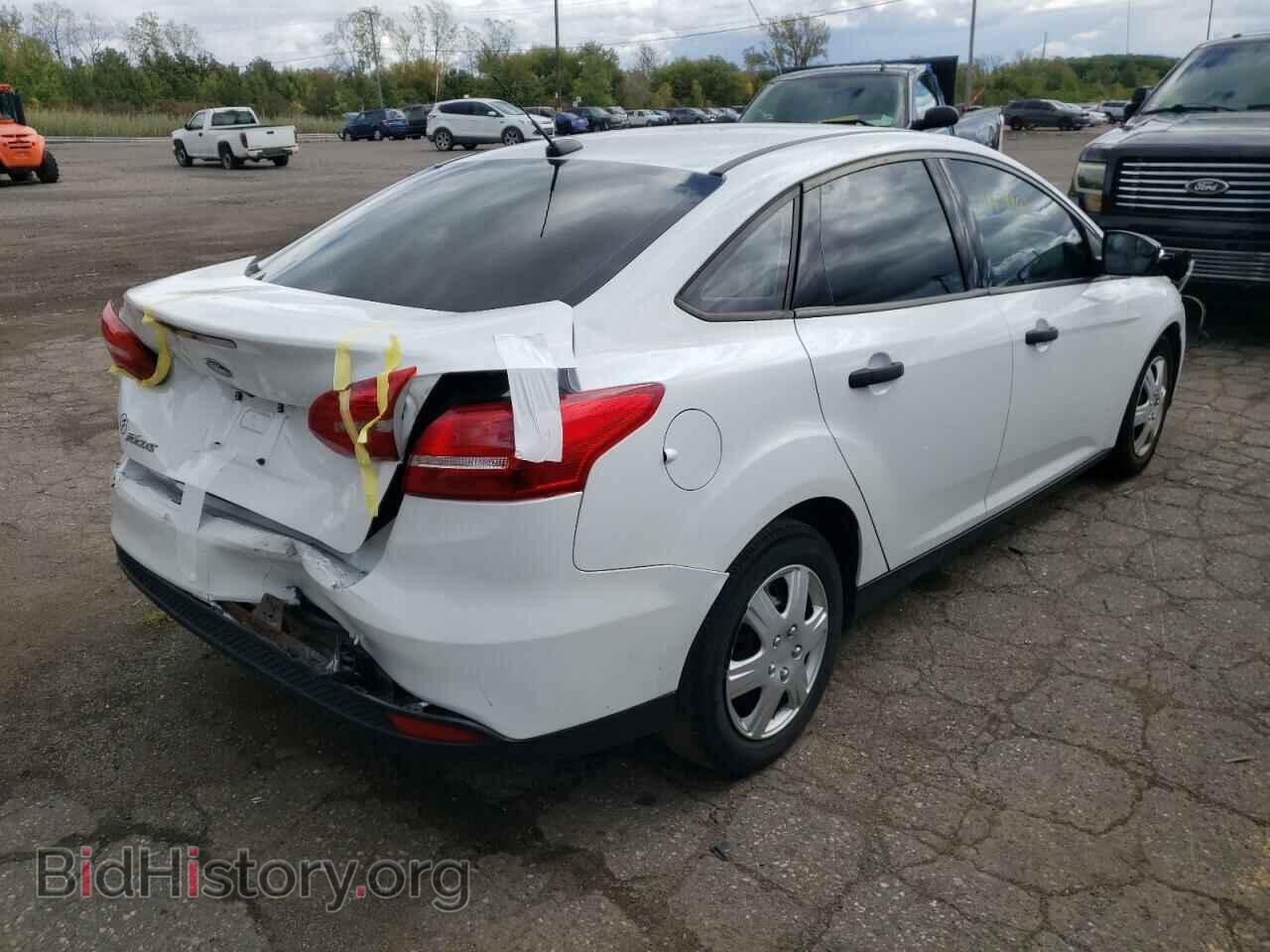 2017 FORD FOCUS - VIN: 1FADP3E26HL205251 - Photo 4