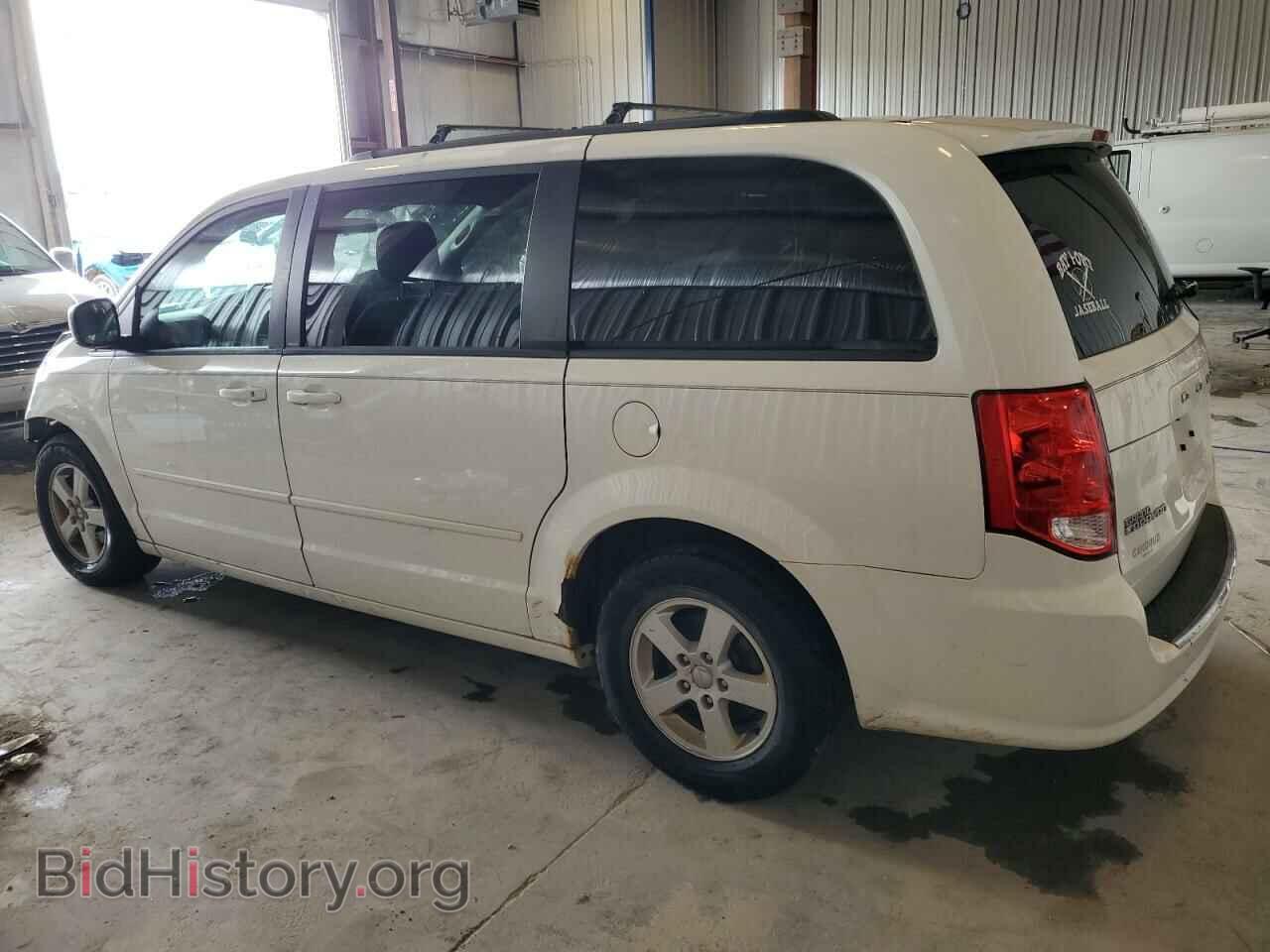 2013 DODGE CARAVAN - VIN: 2C4RDGCG2DR654216 - Фото 2