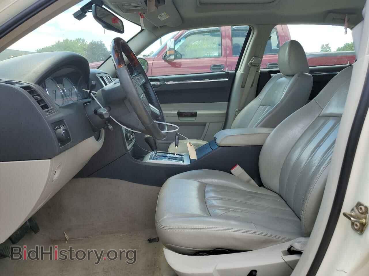 2006 CHRYSLER 300 - VIN: 2C3KA63H16H529718 - Фото 7