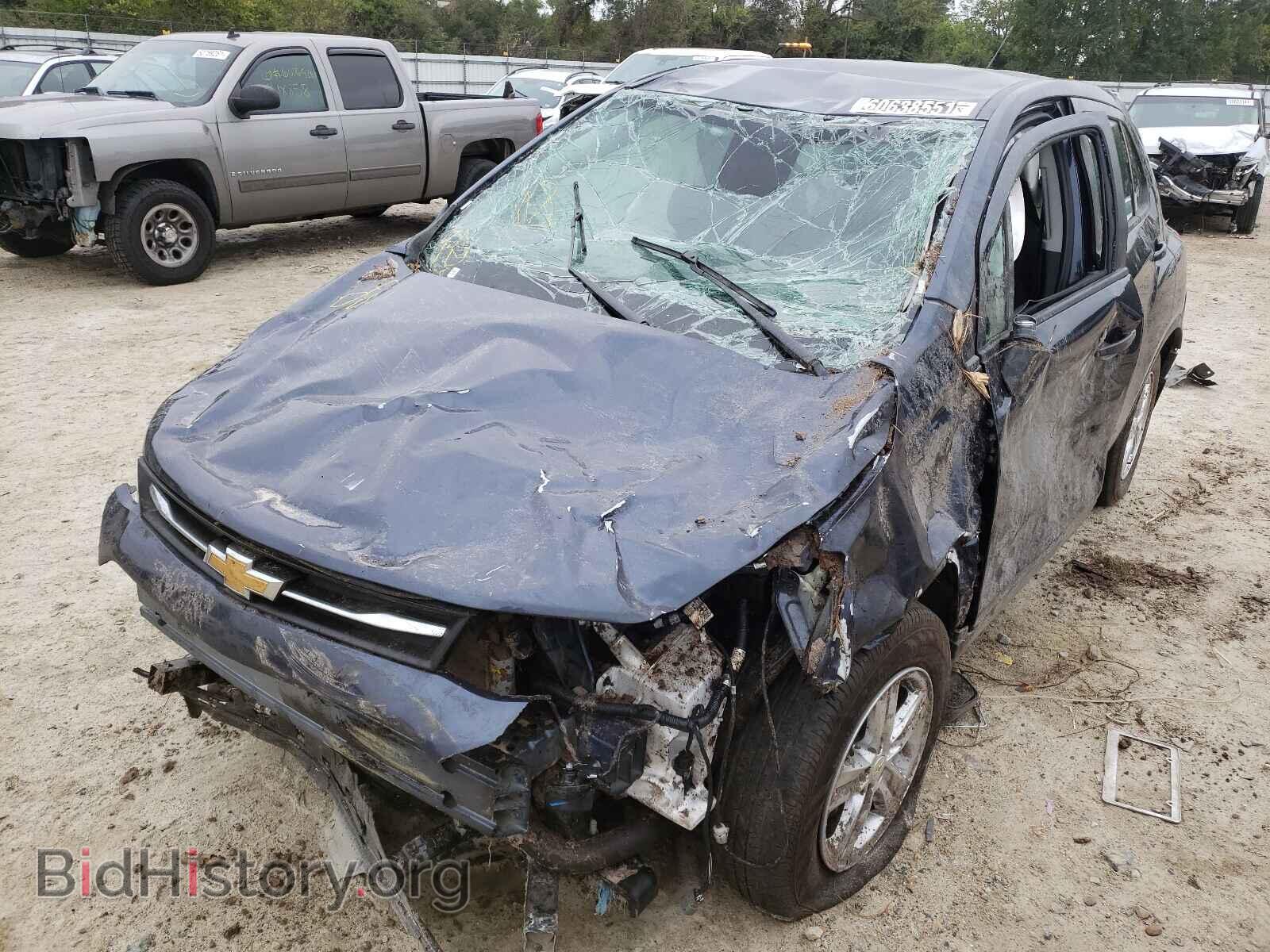 2019 CHEVROLET TRAX - VIN: 3GNCJKSB9KL221565 - Фото 2