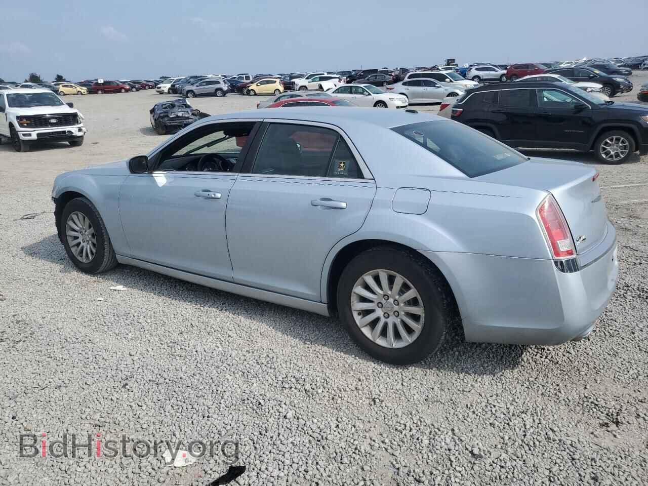 2013 CHRYSLER 300 - VIN: 2C3CCAAG2DH592772 - Фото 2
