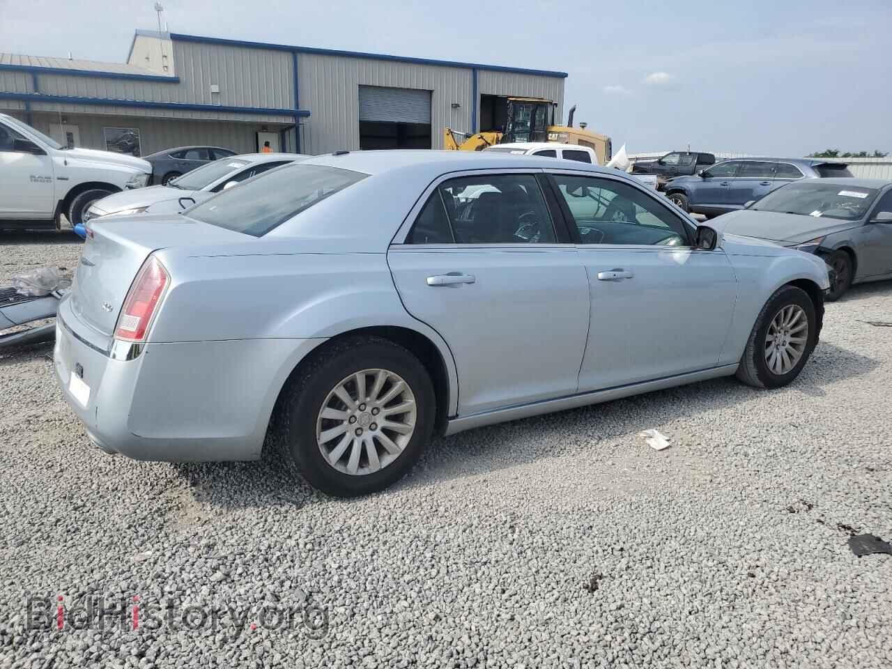 2013 CHRYSLER 300 - VIN: 2C3CCAAG2DH592772 - Фото 3