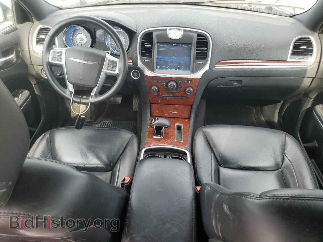 2013 CHRYSLER 300 - VIN: 2C3CCAAG2DH592772 - Фото 8