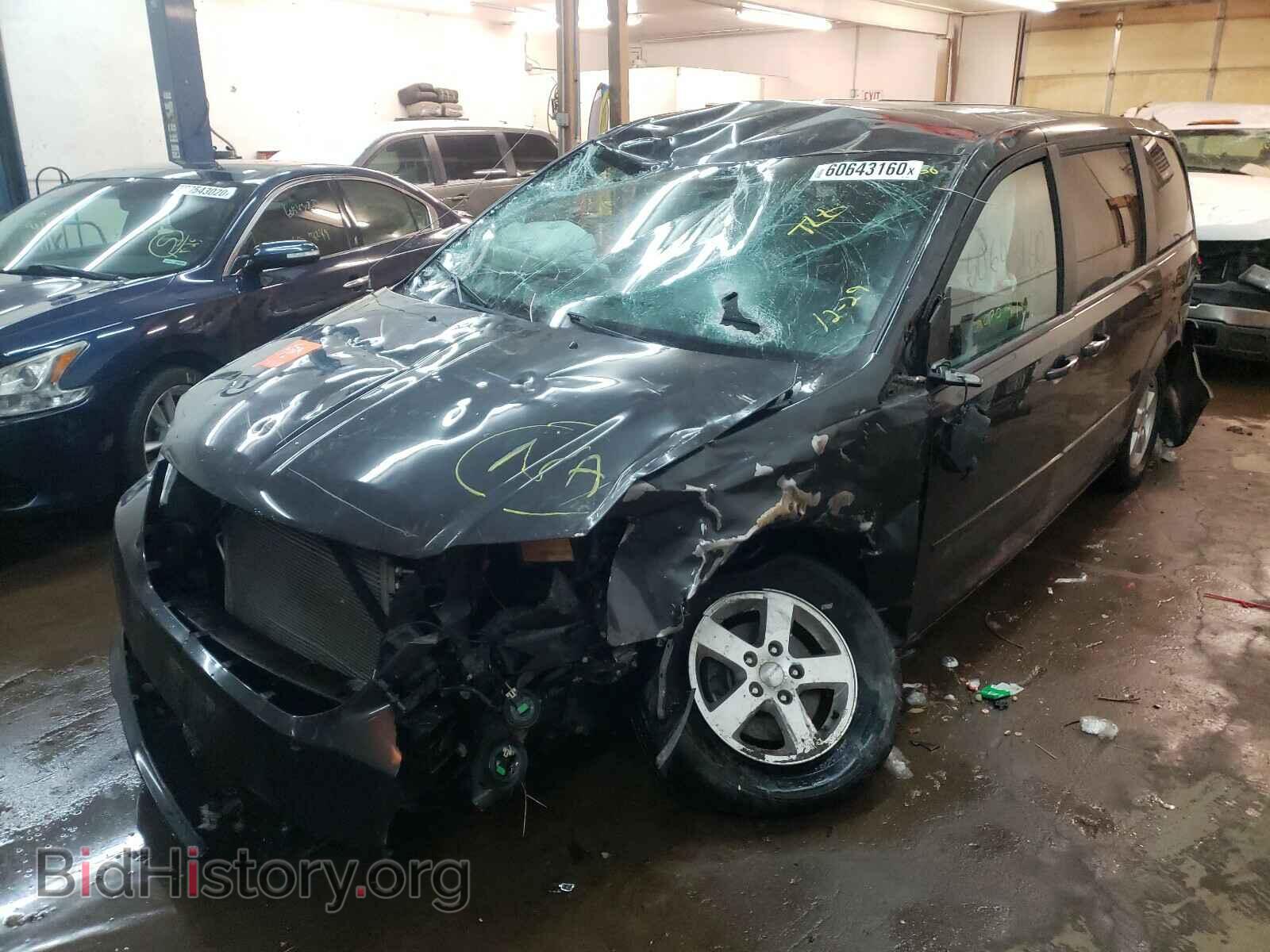 2011 DODGE GRAND CARA - VIN: 2D4RN3DG0BR792017 - Фото 2