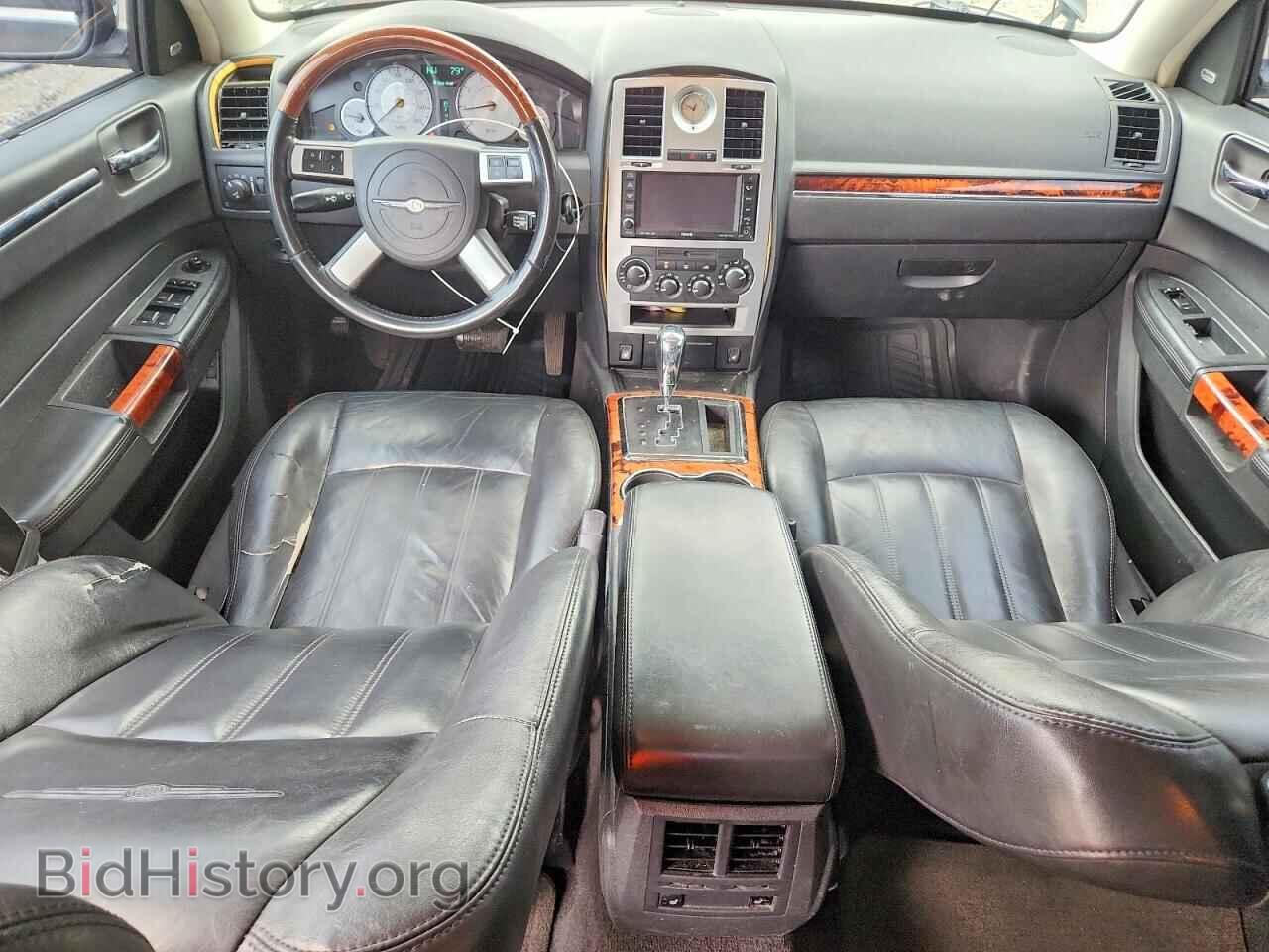 2010 CHRYSLER 300 - VIN: 2C3CA6CTXAH141372 - Photo 8