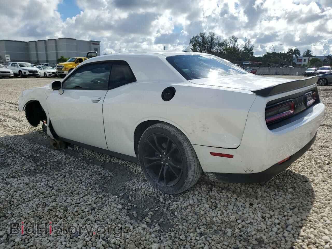 2018 DODGE CHALLENGER - VIN: 2C3CDZAG5JH339369 - Фото 2