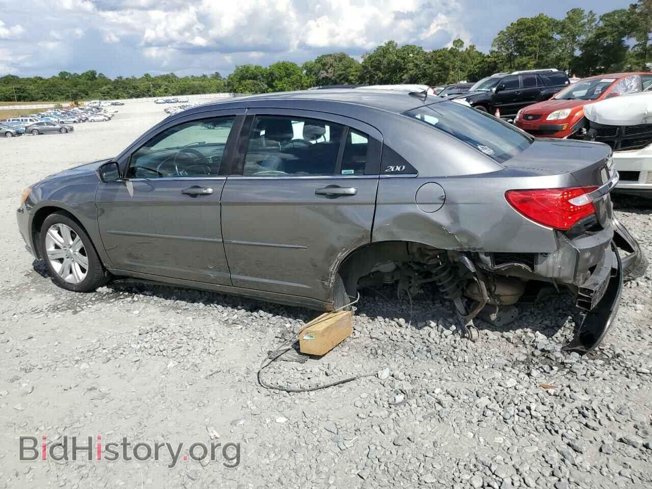 2013 CHRYSLER 200 - VIN: 1C3CCBBB2DN656020 - Фото 2