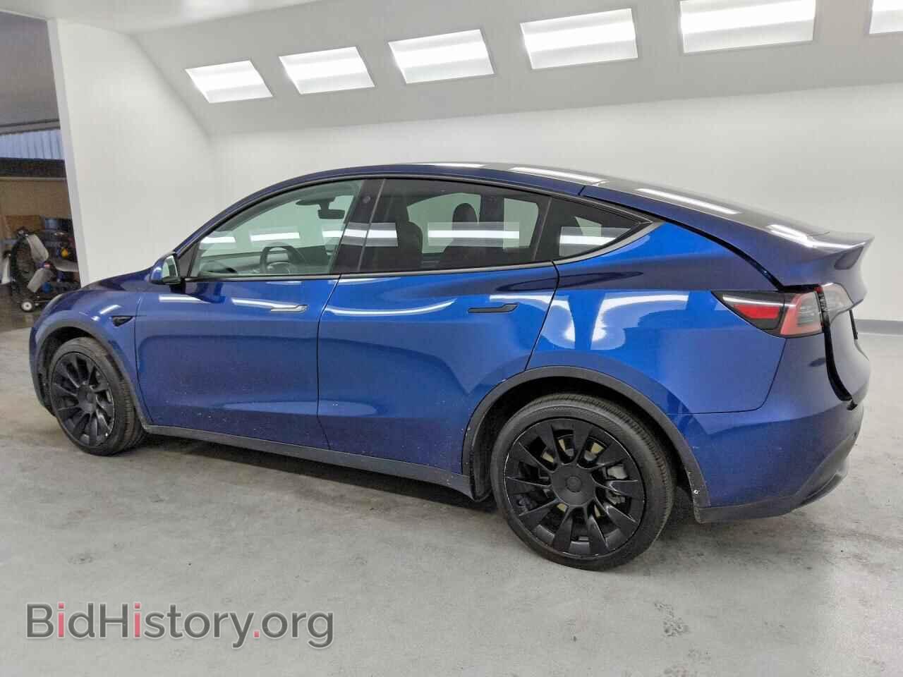 2022 TESLA MODEL Y - VIN: 7SAYGDEE3NF481237 - Photo 2