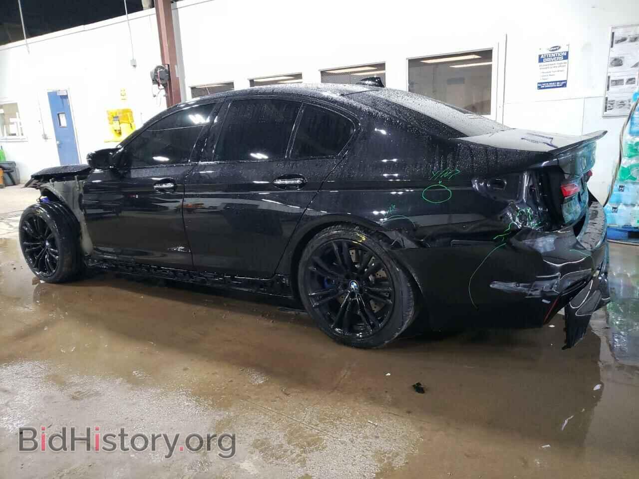 2018 BMW M5 - VIN: WBSJF0C51JB282271 - Photo 2