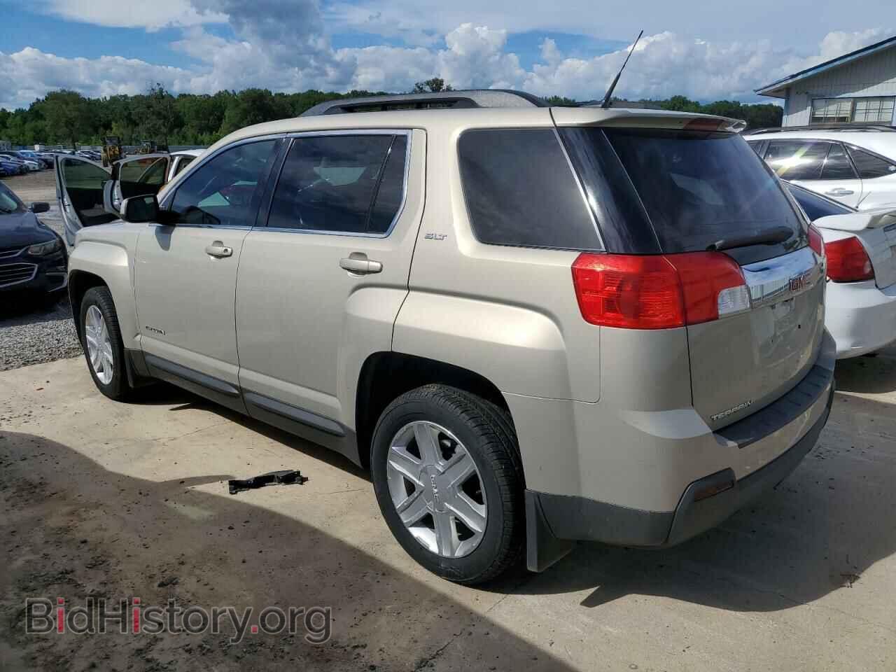 2011 GMC TERRAIN - VIN: 2CTALUEC1B6228853 - Photo 2
