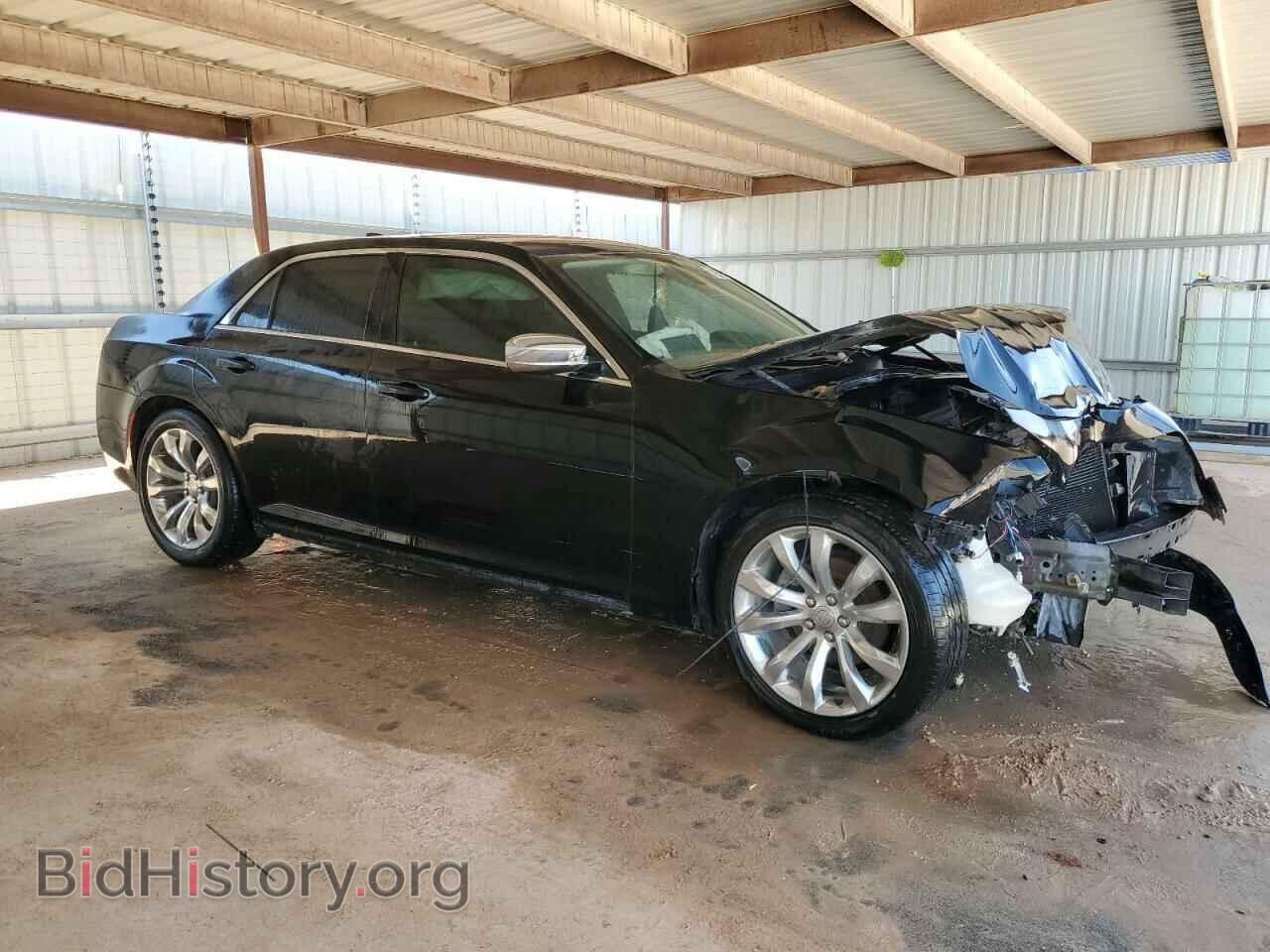 2019 CHRYSLER 300 - VIN: 2C3CCAAGXKH610142 - Фото 4