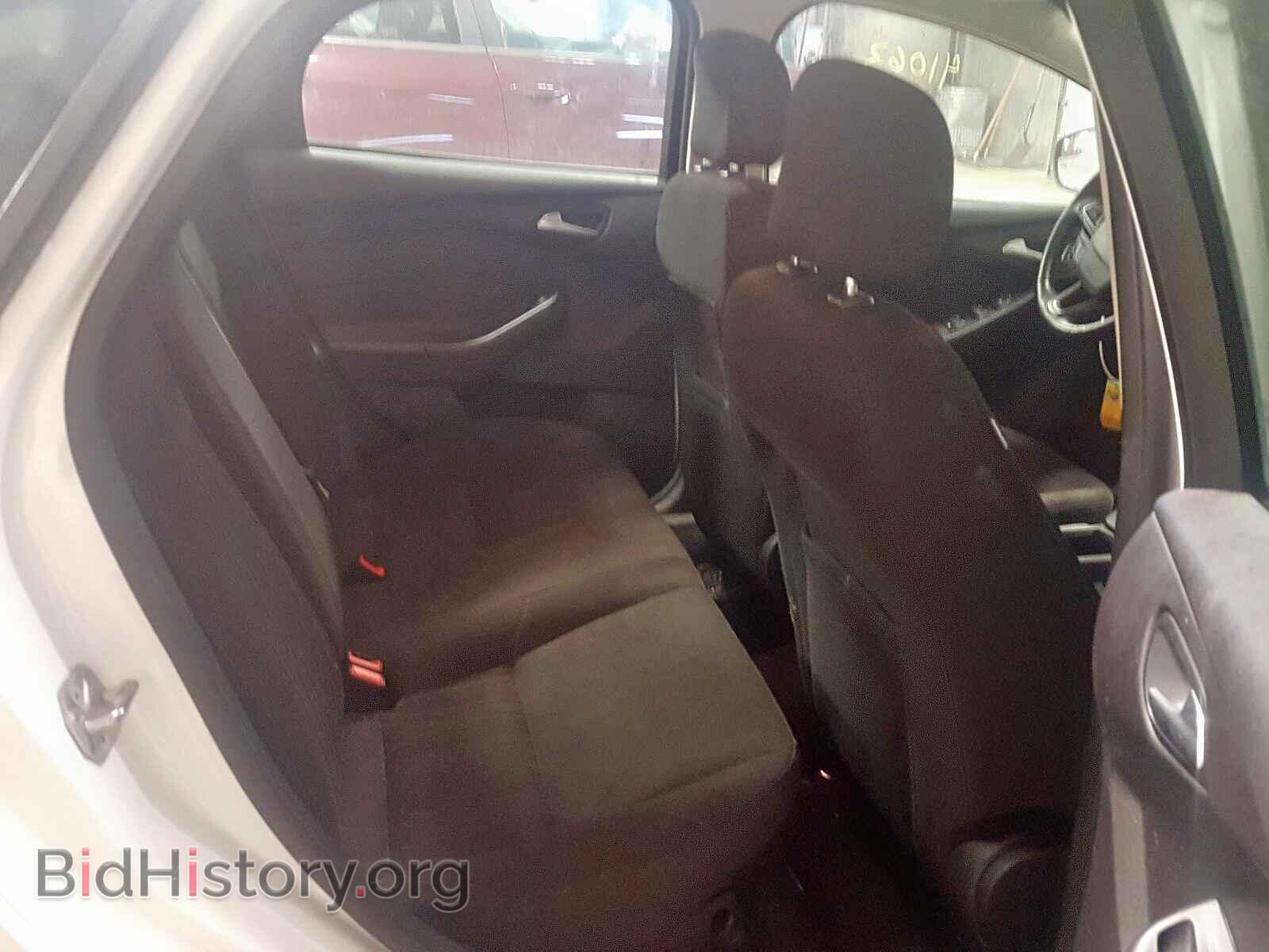 2016 FORD FOCUS - VIN: 1FADP3F22GL244433 - Photo 6