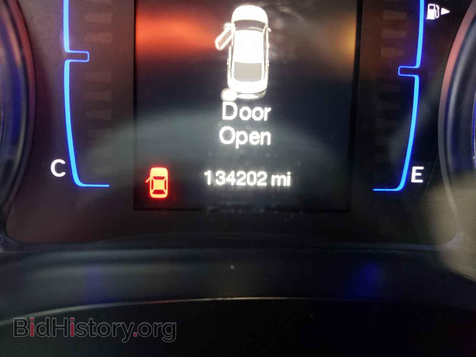 2015 CHRYSLER 200 - VIN: 1C3CCCABXFN693004 - Фото 8