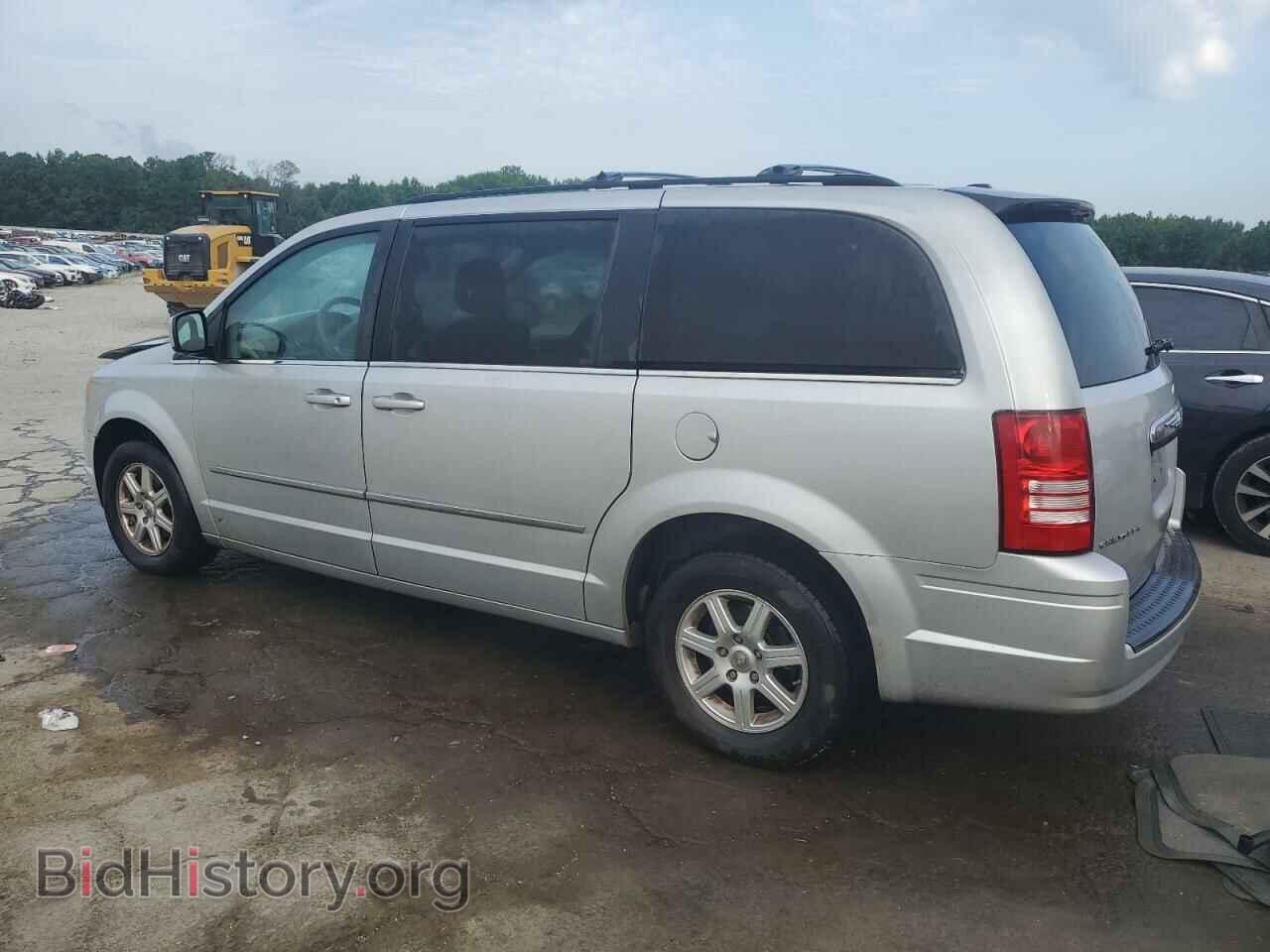 2010 CHRYSLER MINIVAN - VIN: 2A4RR5D18AR451224 - Фото 2