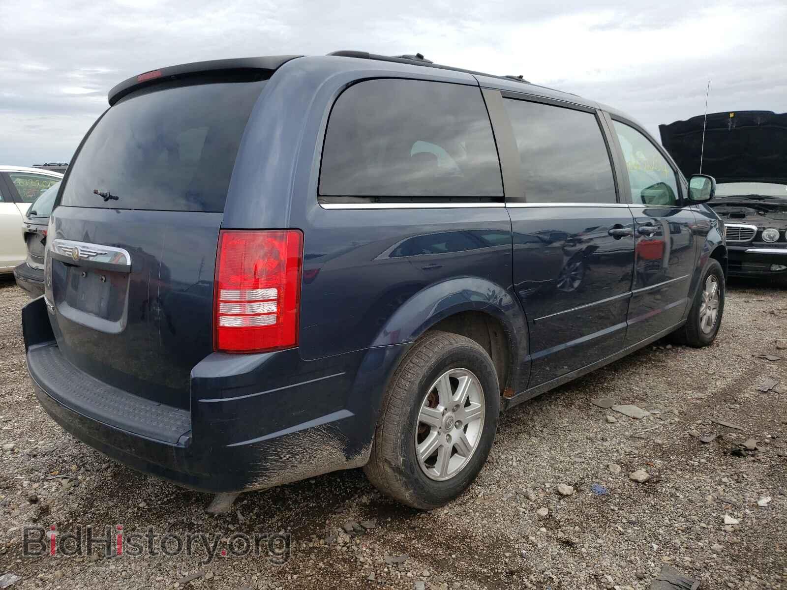 2008 CHRYSLER MINIVAN - VIN: 2A8HR54P68R635716 - Фото 4