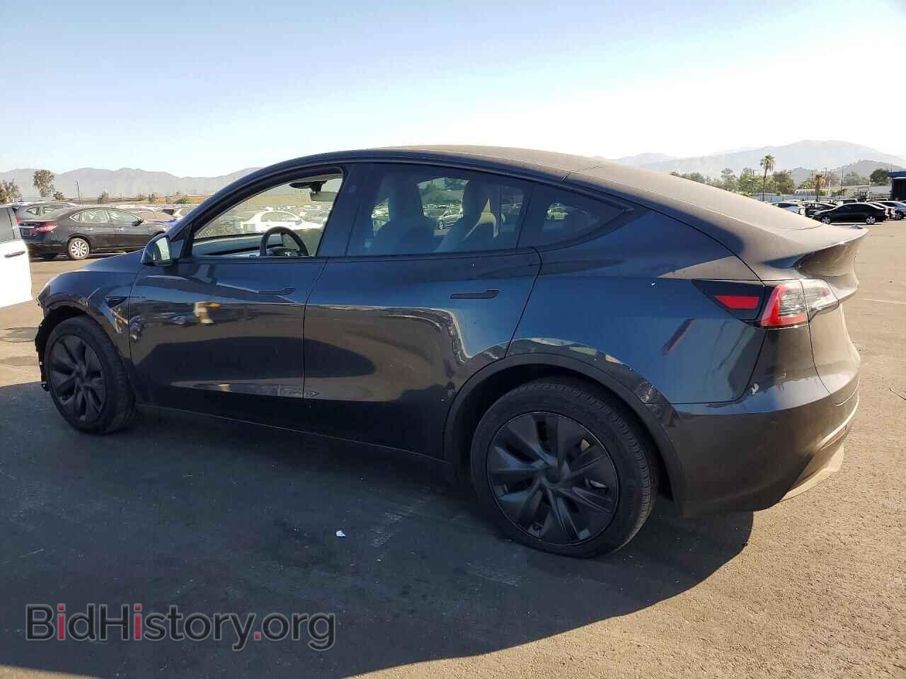 2025 TESLA MODEL Y - VIN: 7SAYGDEE8SF235022 - Фото 2