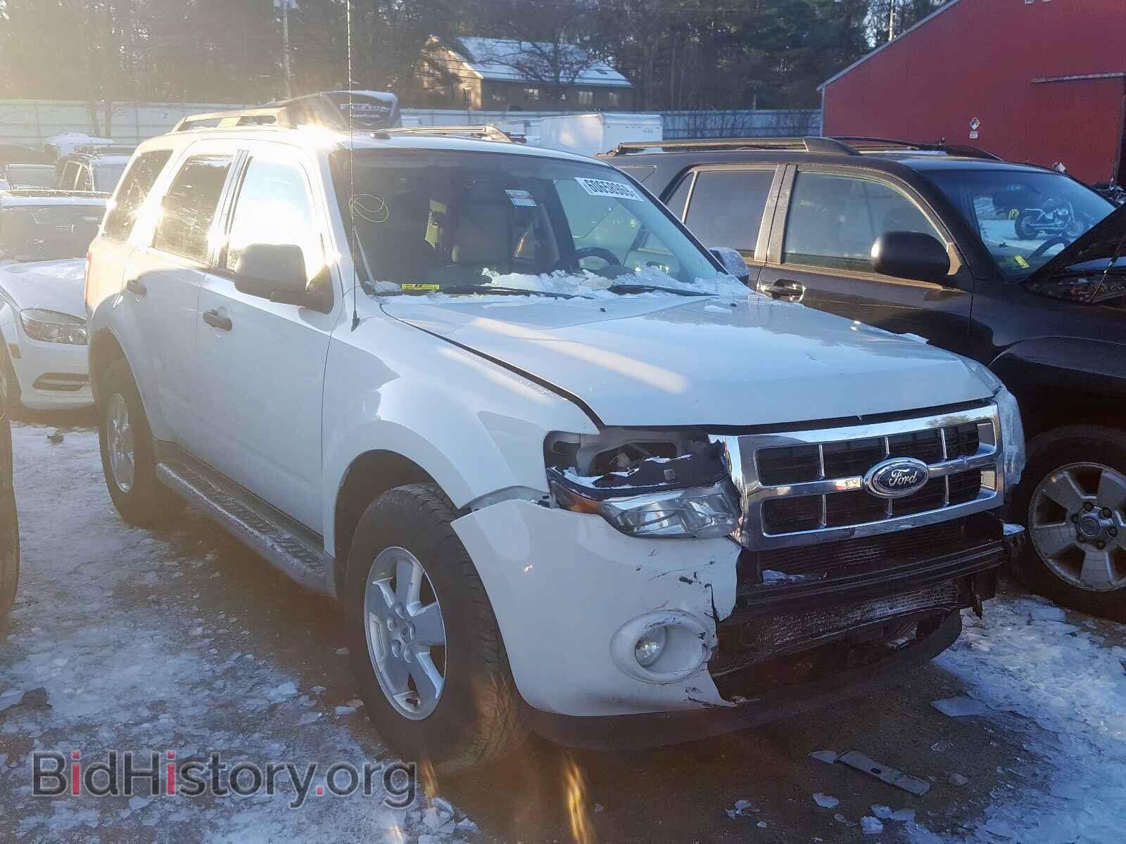 Фотография 1FMCU0D75BKA87566 - FORD ESCAPE 2011