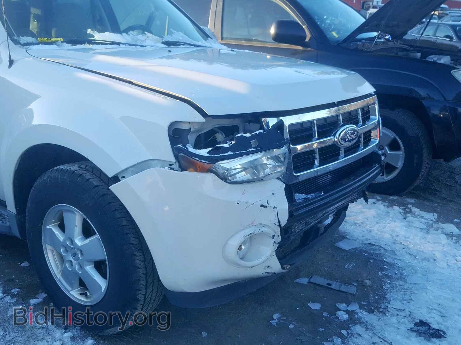 2011 FORD ESCAPE - VIN: 1FMCU0D75BKA87566 - Фото 9