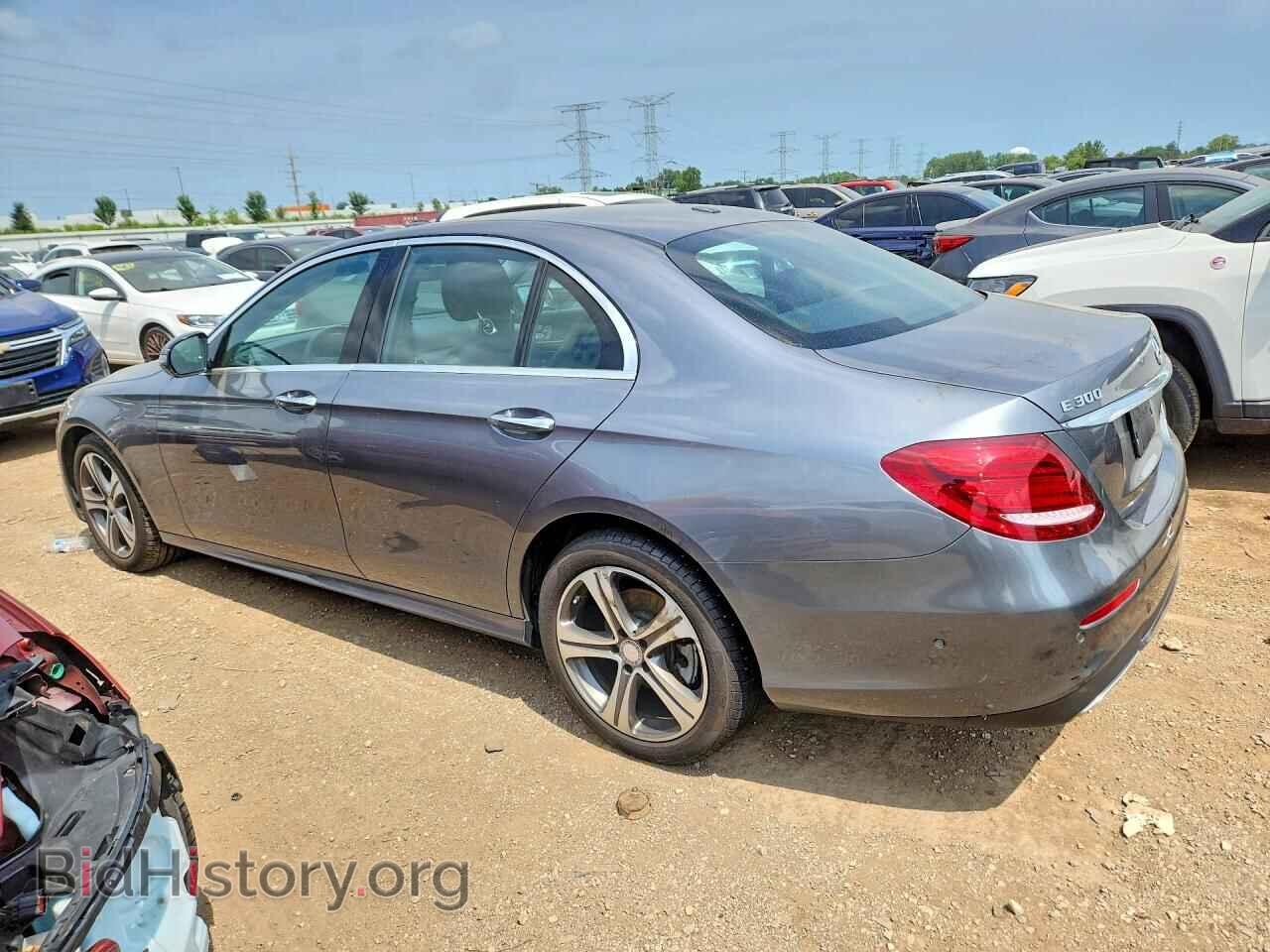 2017 MERCEDES-BENZ E-CLASS - VIN: WDDZF4KB3HA161241 - Фото 2